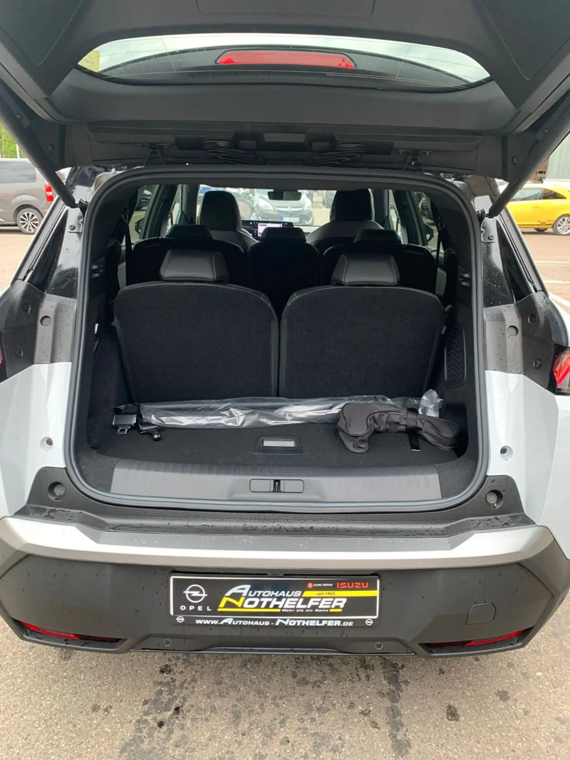 Peugeot 5008 Hybrid 145 GT Exclusive 5 Jahre Garantie — photo 15