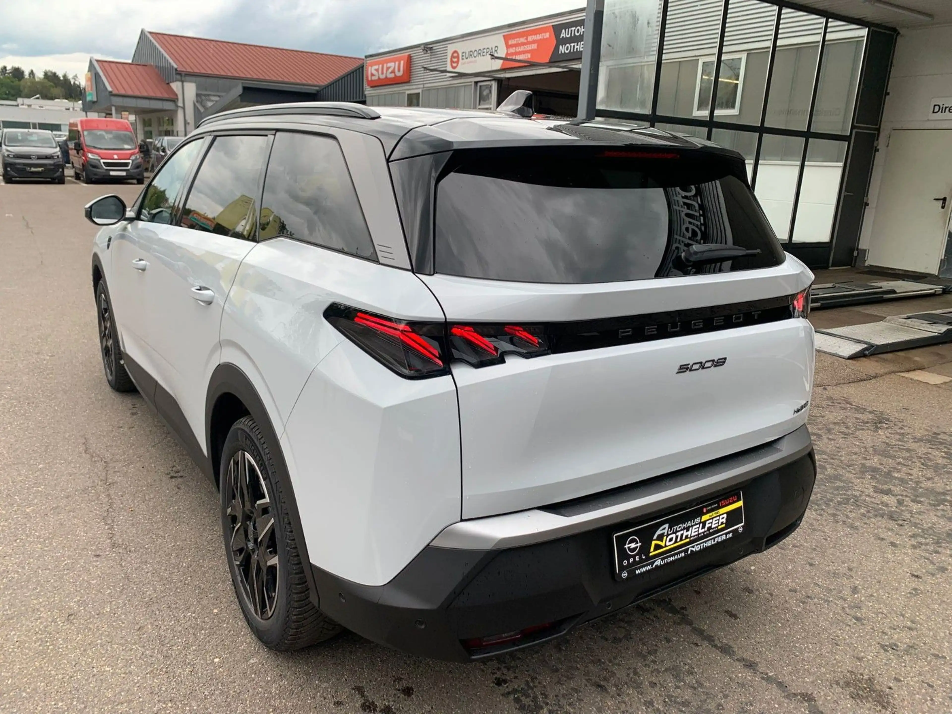 Peugeot 5008 Hybrid 145 GT Exclusive 5 Jahre Garantie — photo 8