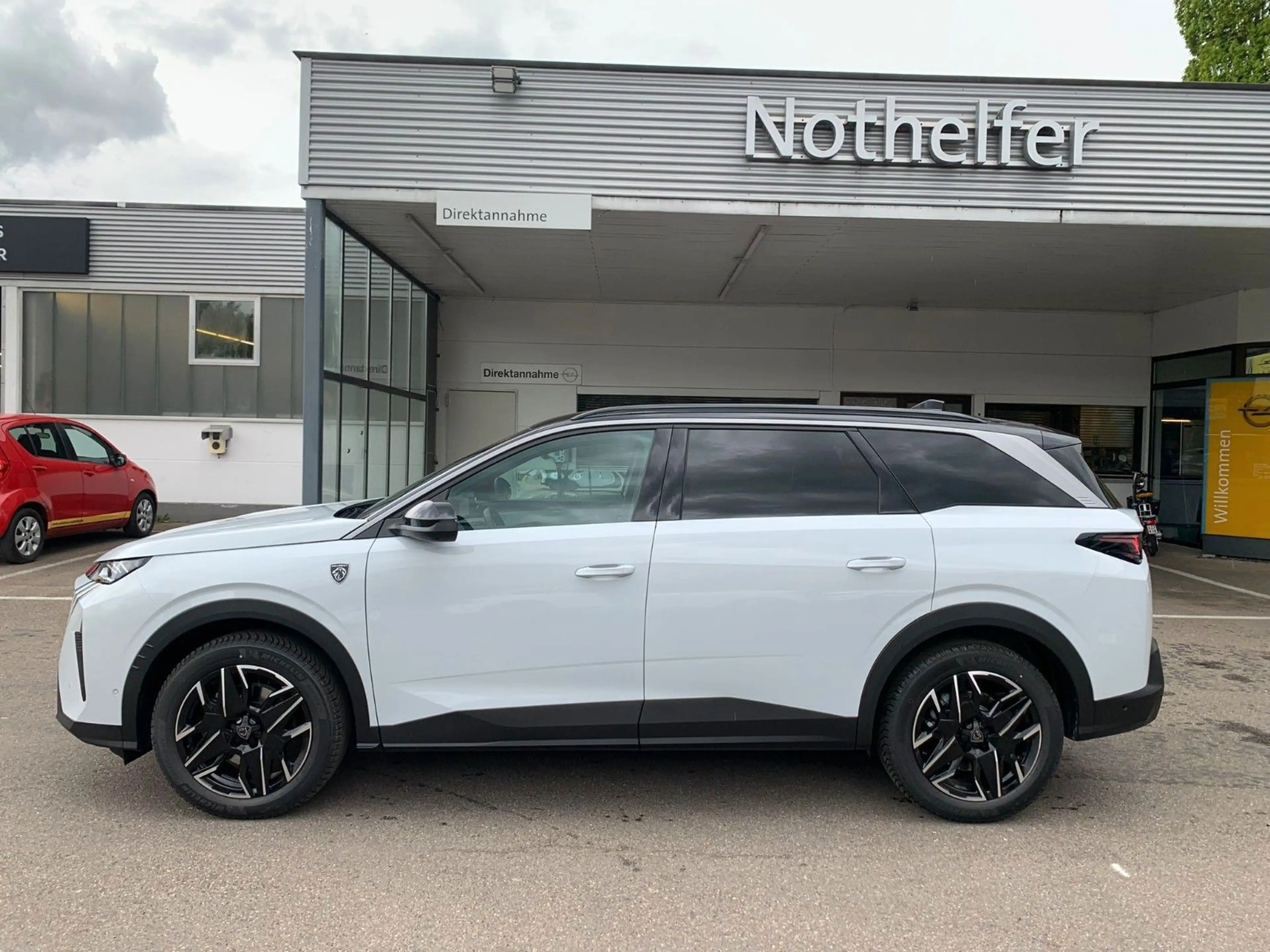 Peugeot 5008 Hybrid 145 GT Exclusive 5 Jahre Garantie