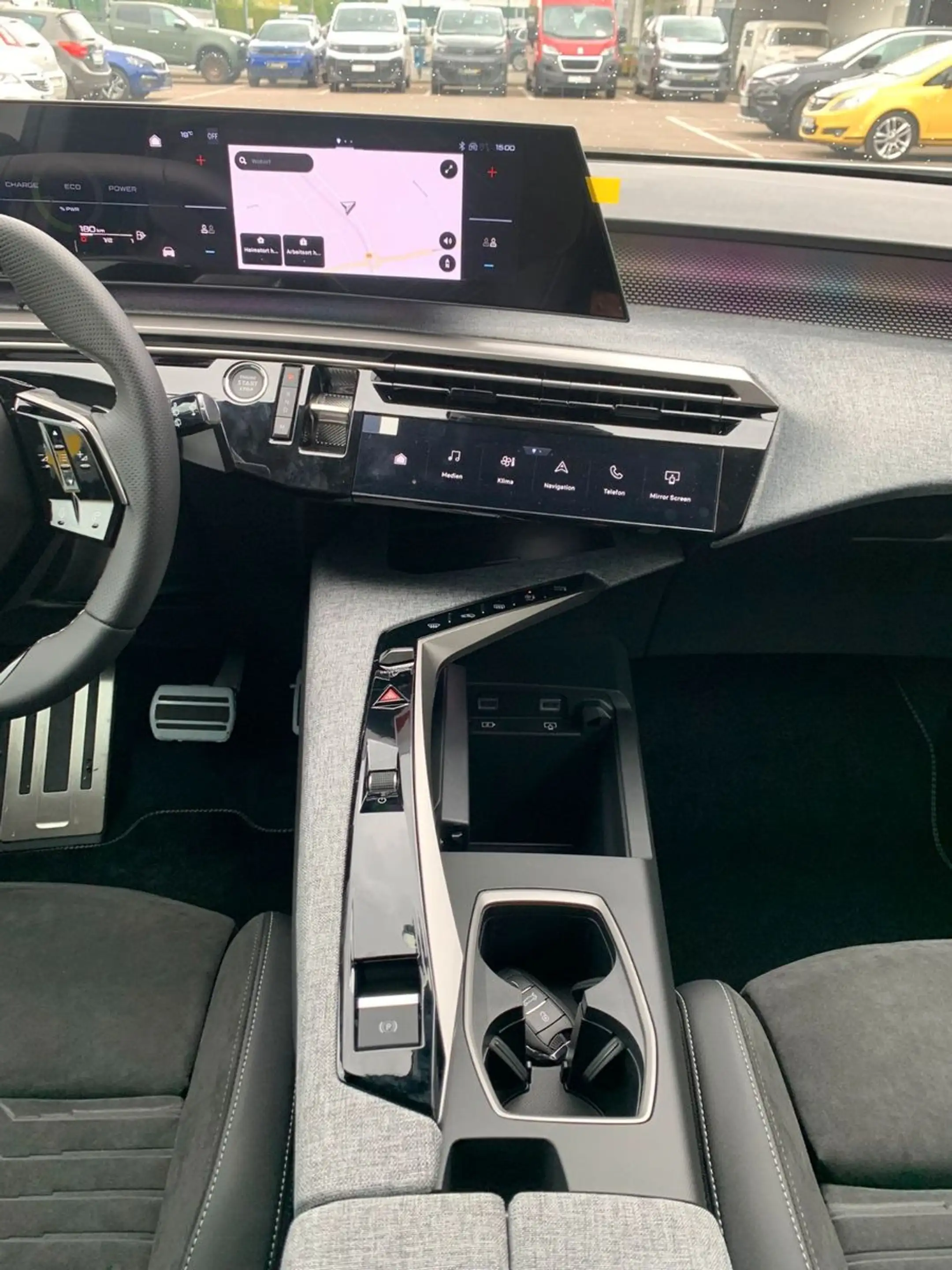 Peugeot 5008 Hybrid 145 GT Exclusive 5 Jahre Garantie — photo 11