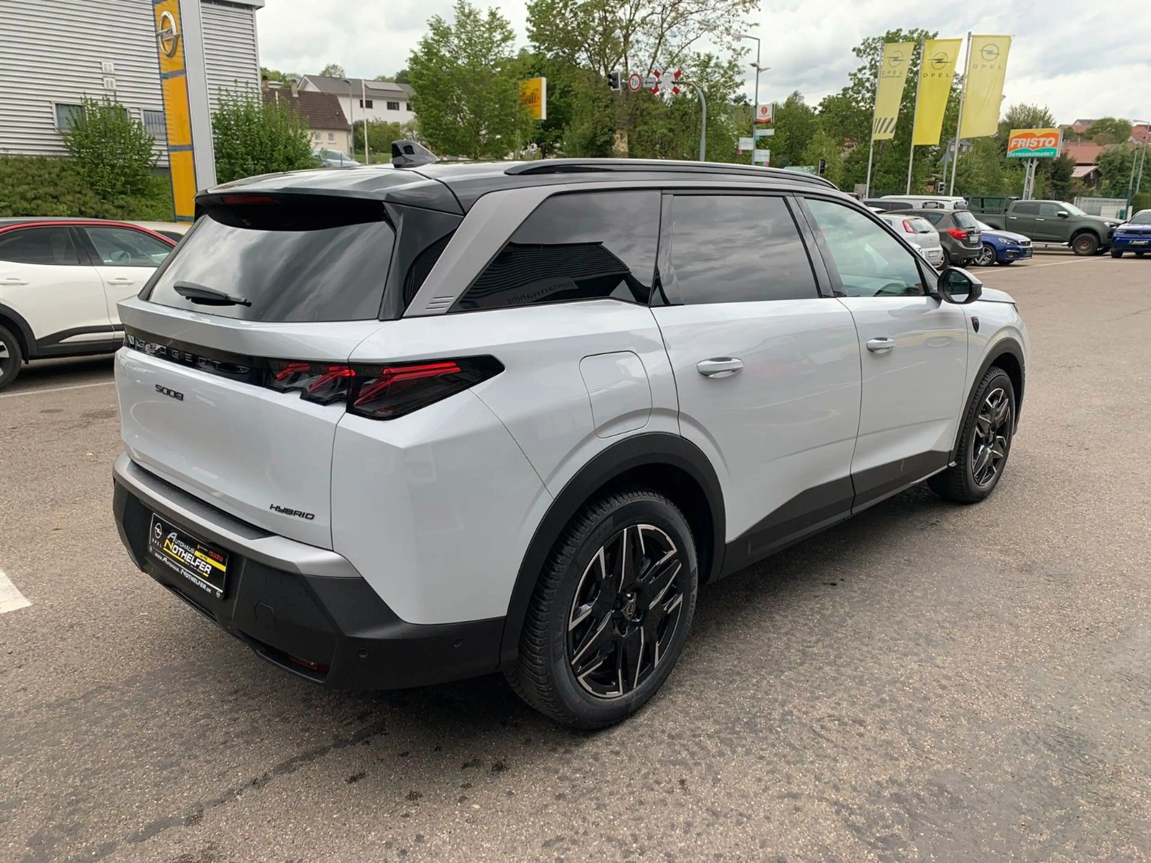 Peugeot 5008 Hybrid 145 GT Exclusive 5 Jahre Garantie — photo 6