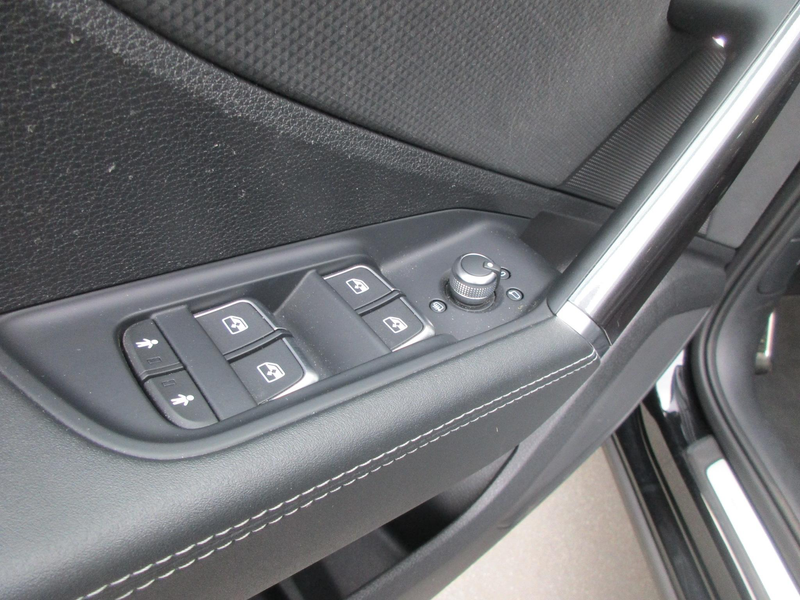 Audi Q2 35 TFSI S Edition 150pk — photo 14