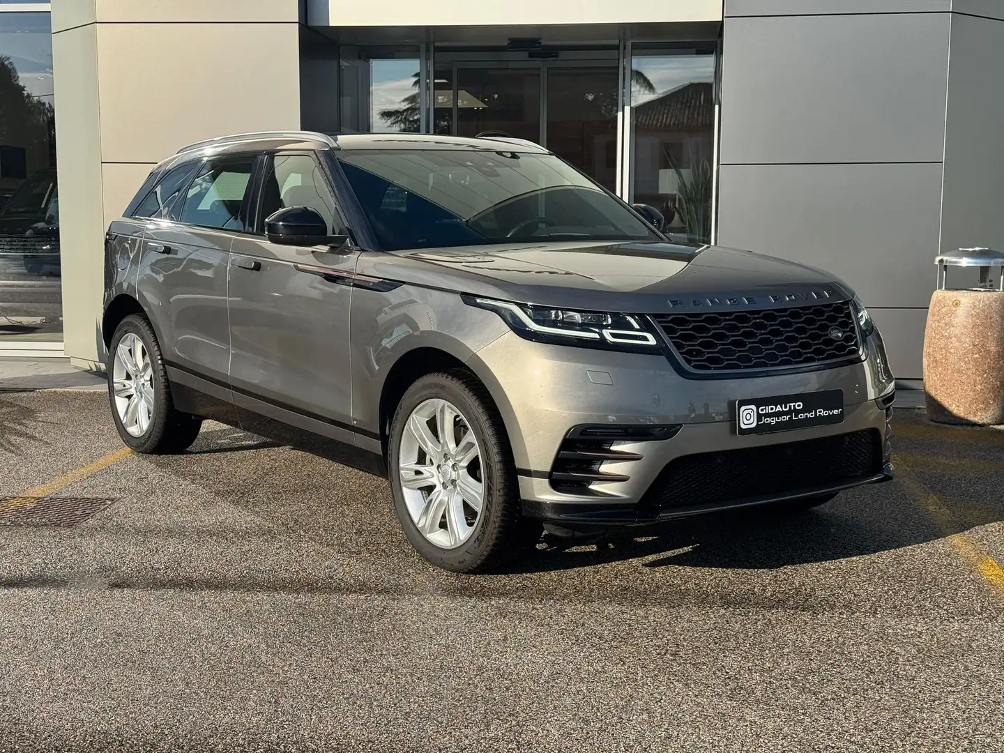 Land Rover Range Rover Velar D240 R-Dynamic S Uniproprietario !!! Grigio - 2