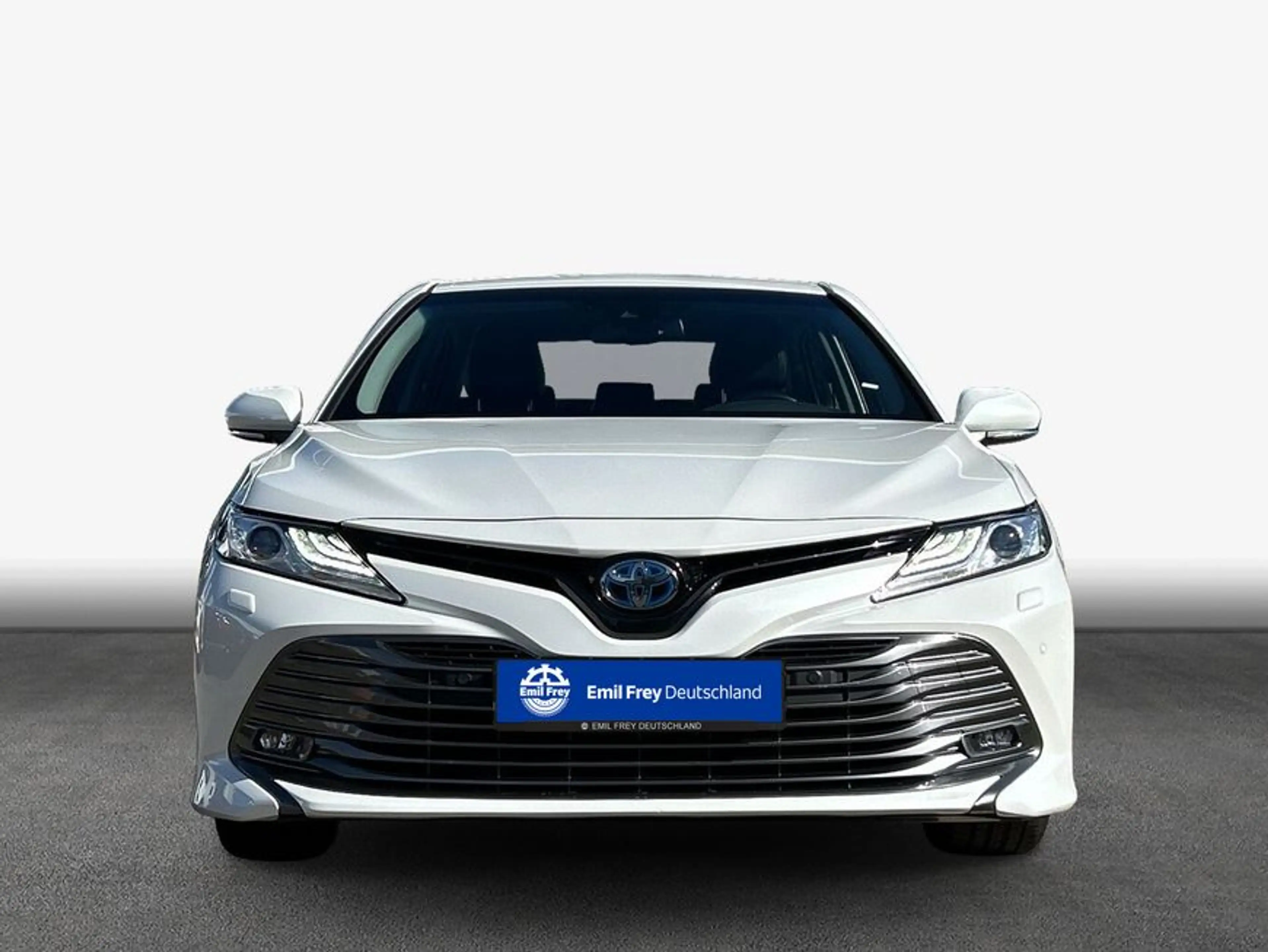 Toyota Camry 2.5 Hybrid Executive — photo 3