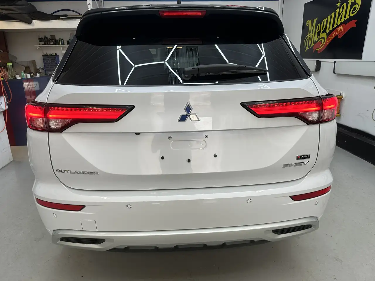 Mitsubishi Outlander photo Mitsubishi Outlander