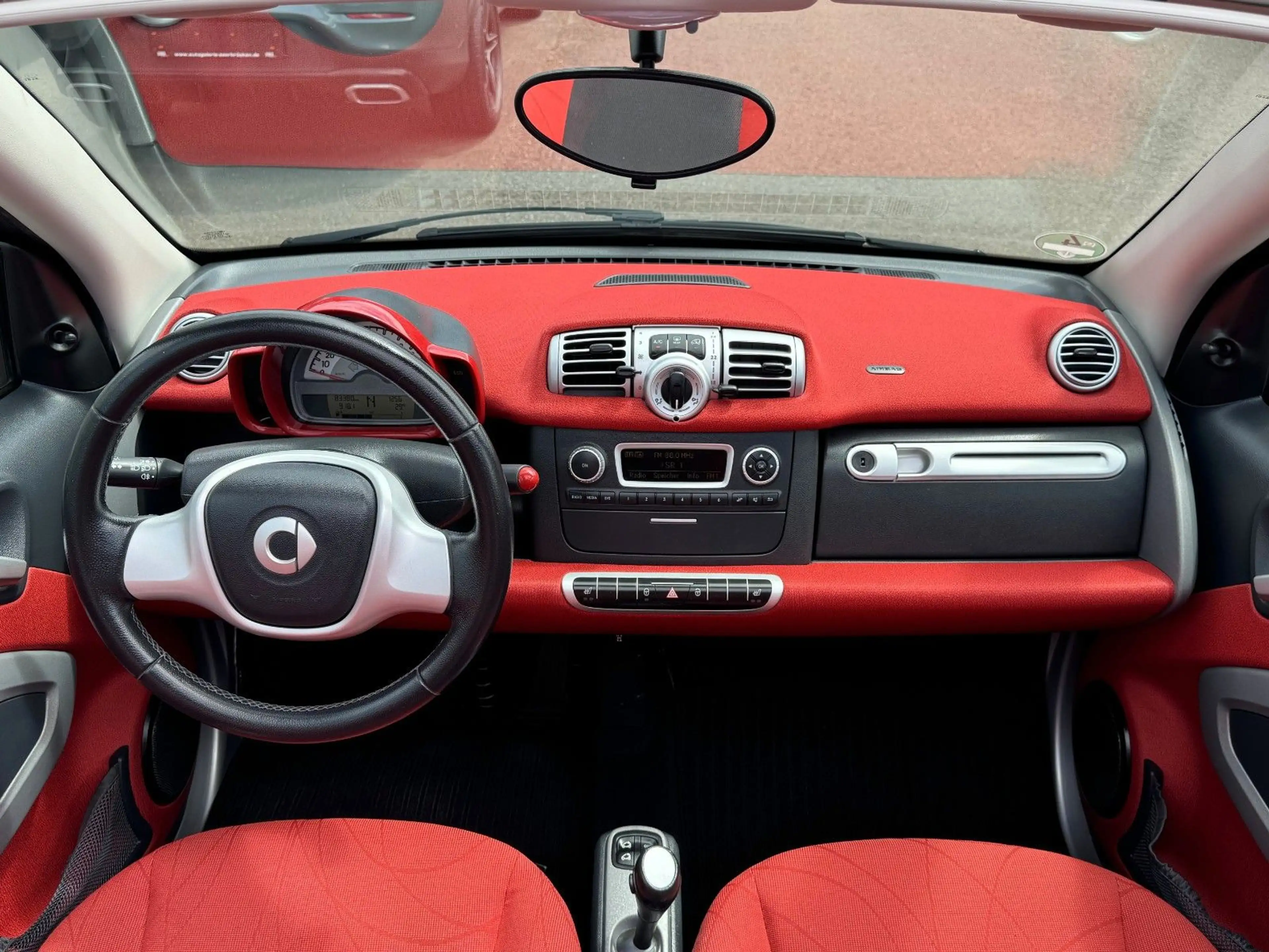 smart forTwo Cabrio *2.Hand/Klima/Sitzheizung/15"Alus* — photo 9