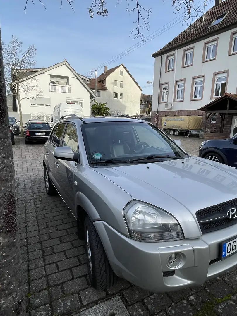 Hyundai TUCSON 2.0 2WD LPG GLS - 2