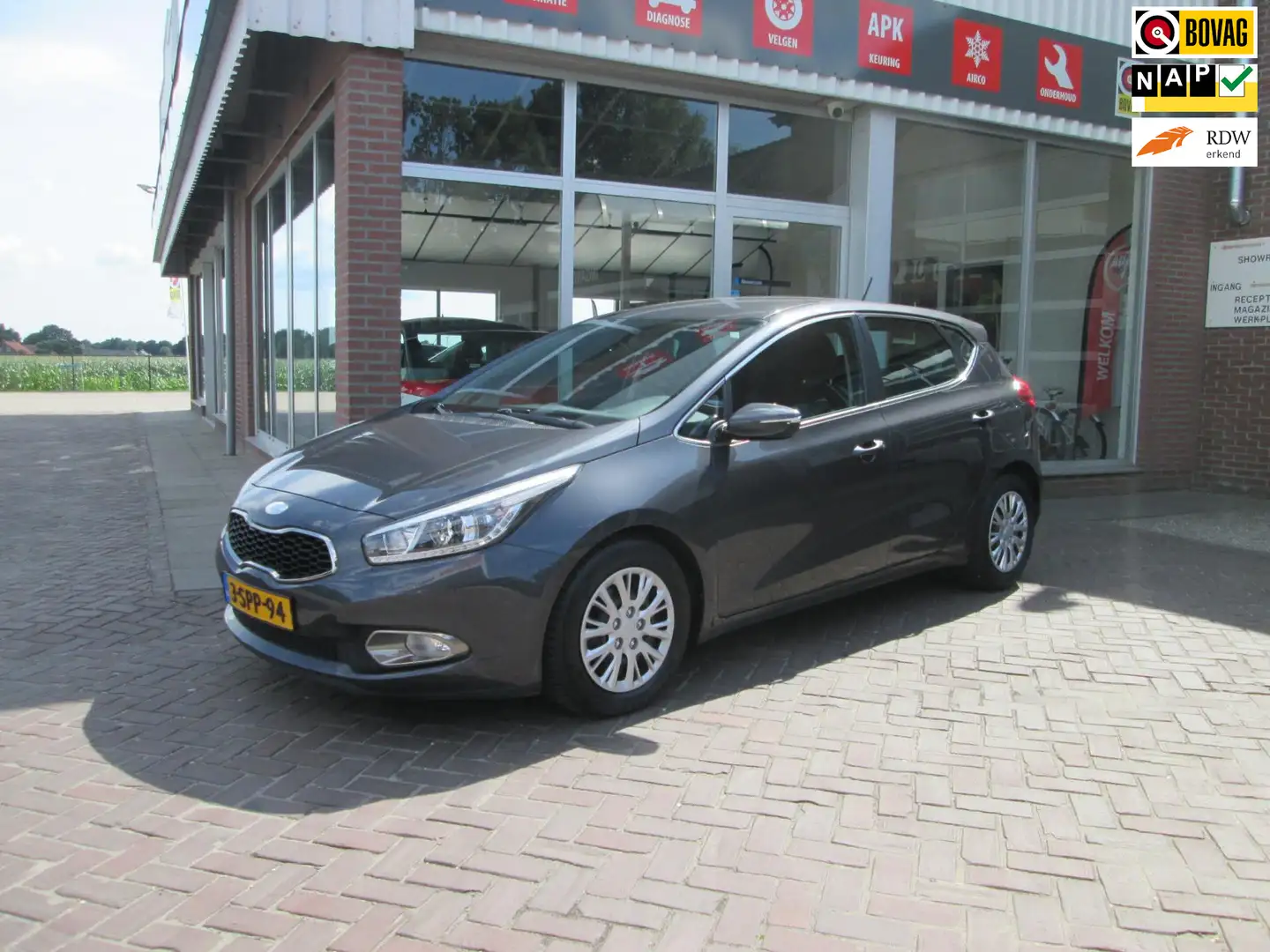 Kia Ceed / cee'd 1.6 GDI 20th Anniversary Grijs - 1