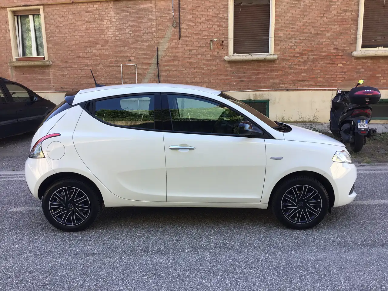 Lancia Ypsilon 2024