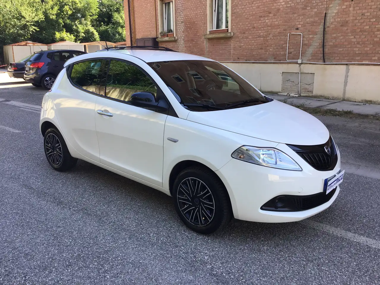 Lancia Ypsilon 2024 — фото 7