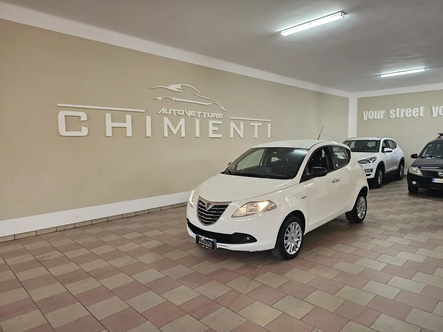 Lancia Ypsilon Ypsilon 0.9 t.air Gold s Білий - 1