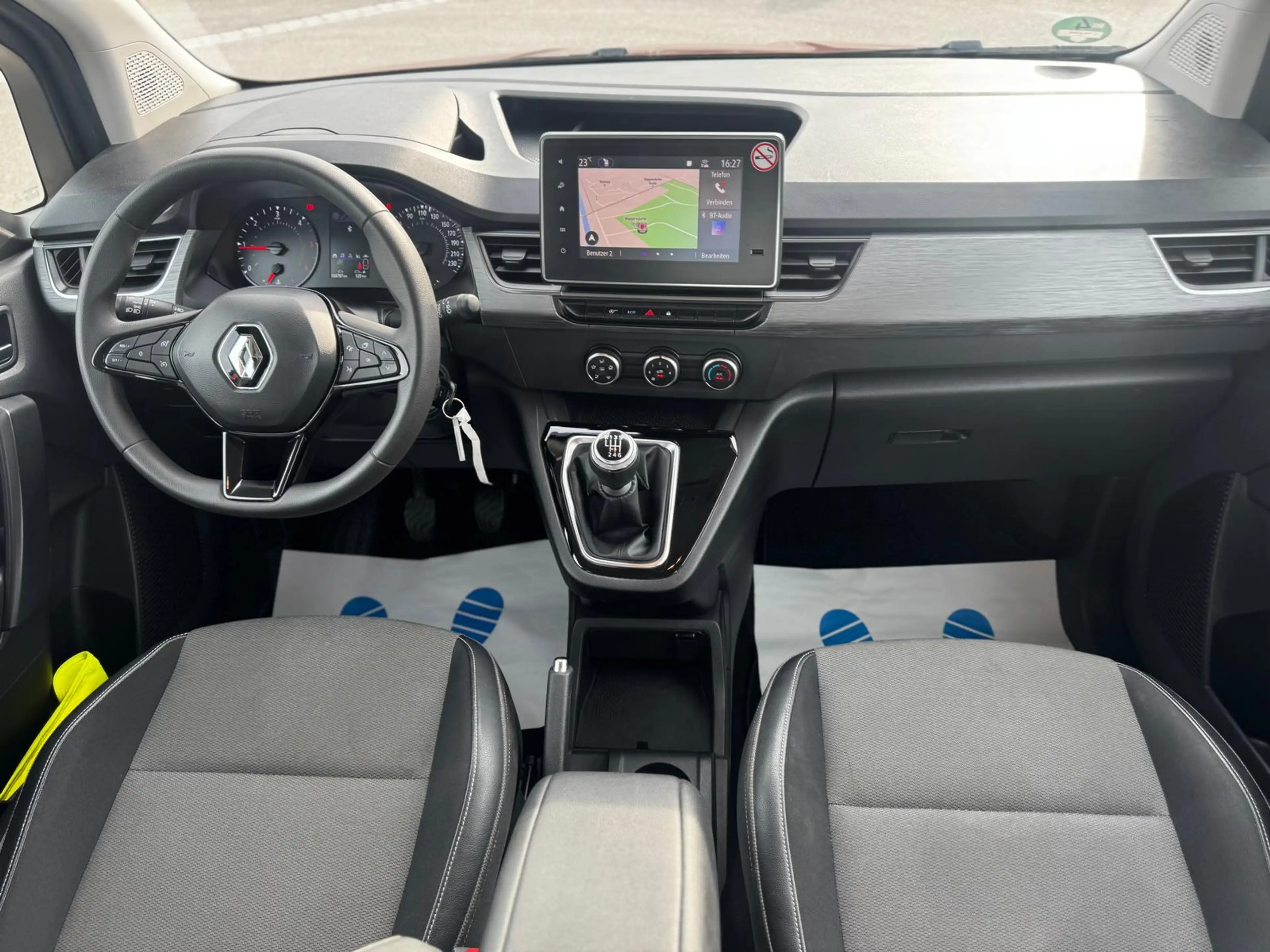 Renault Kangoo 1.5 BLUE dCi Diesel FAP — photo 9