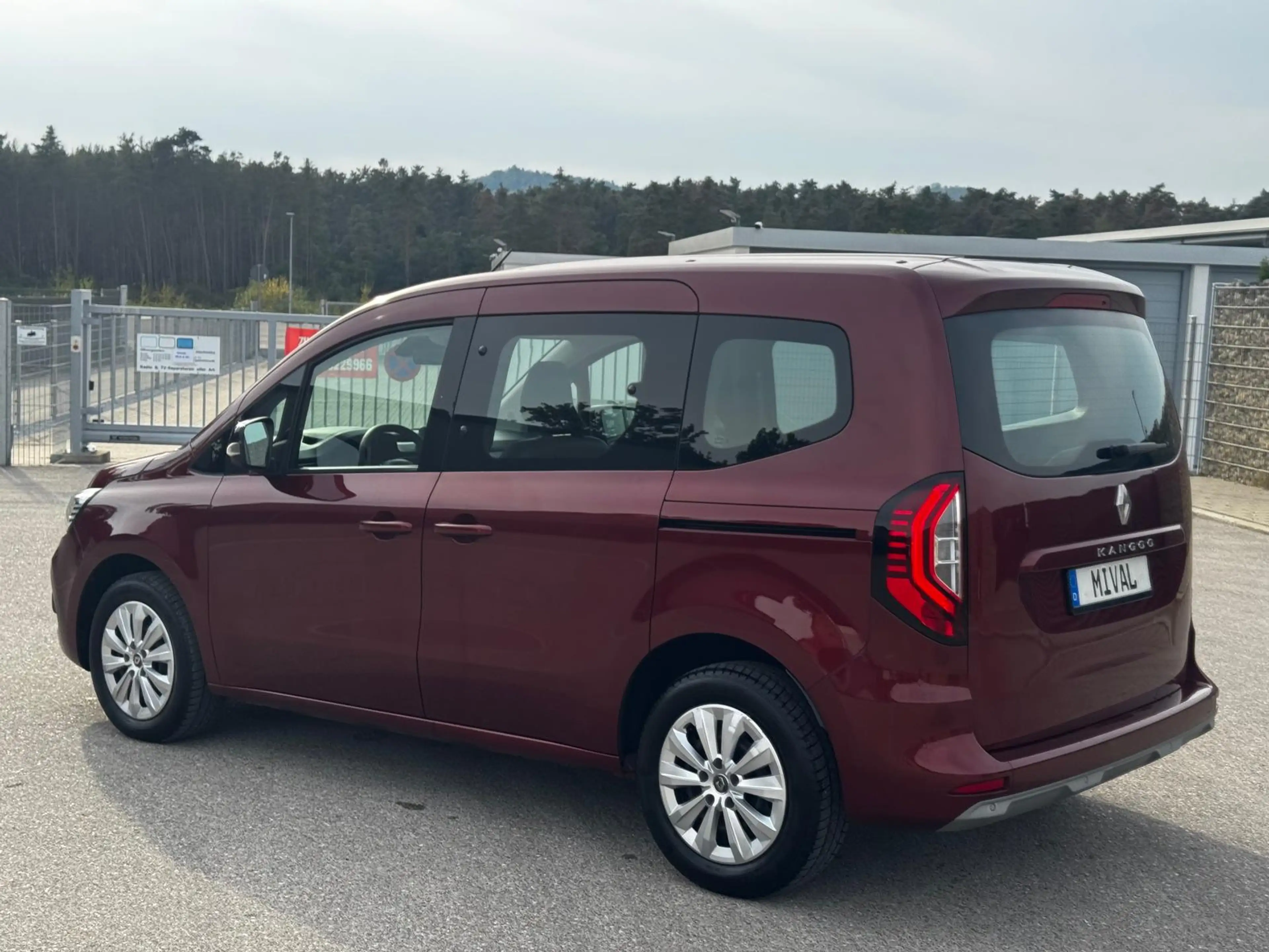 Renault Kangoo 1.5 BLUE dCi Diesel FAP — photo 5