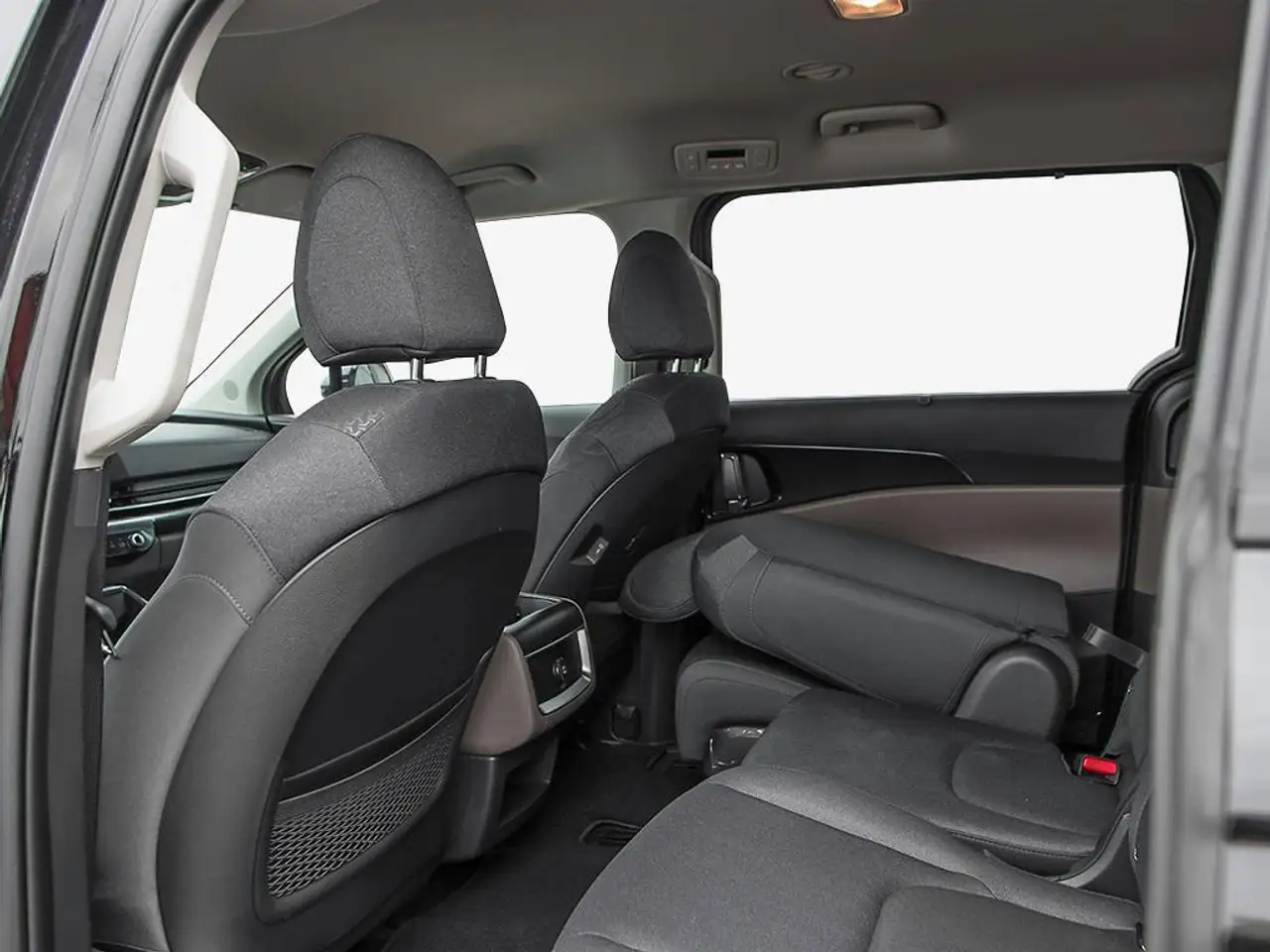 Kia Carnival снимка Kia Carnival