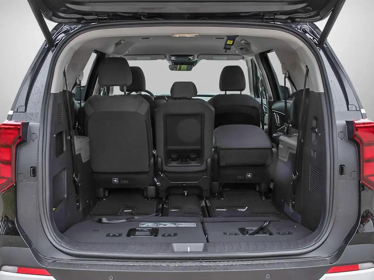 Kia Carnival снимка Kia Carnival