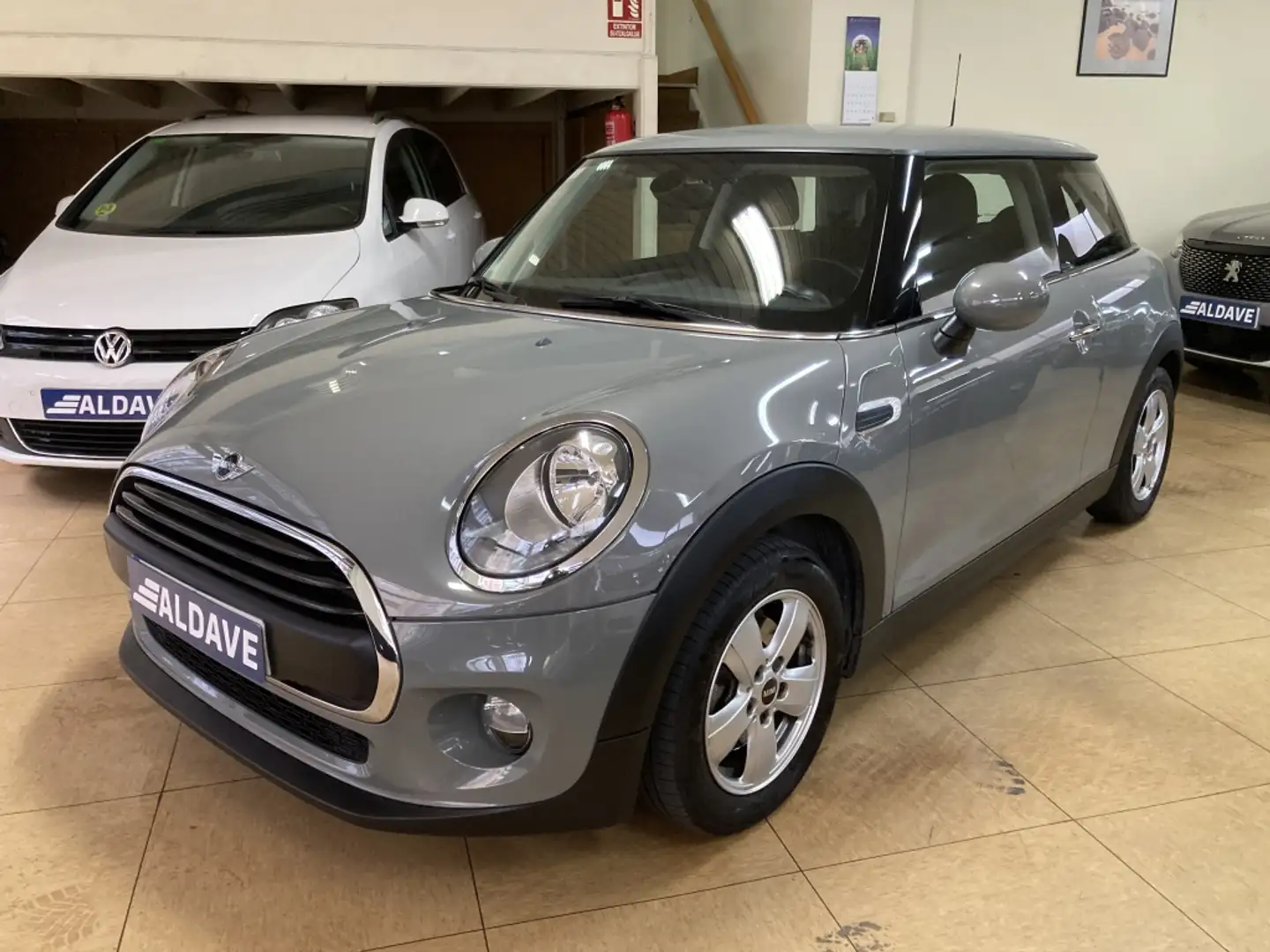 MINI One Gris - 1