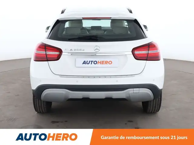 Mercedes-Benz Gla view 5