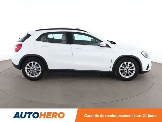 Mercedes-Benz Gla view 7