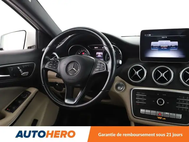 Mercedes-Benz Gla view 13