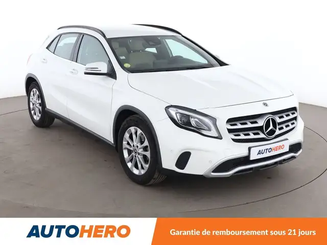 Mercedes-Benz Gla view 8