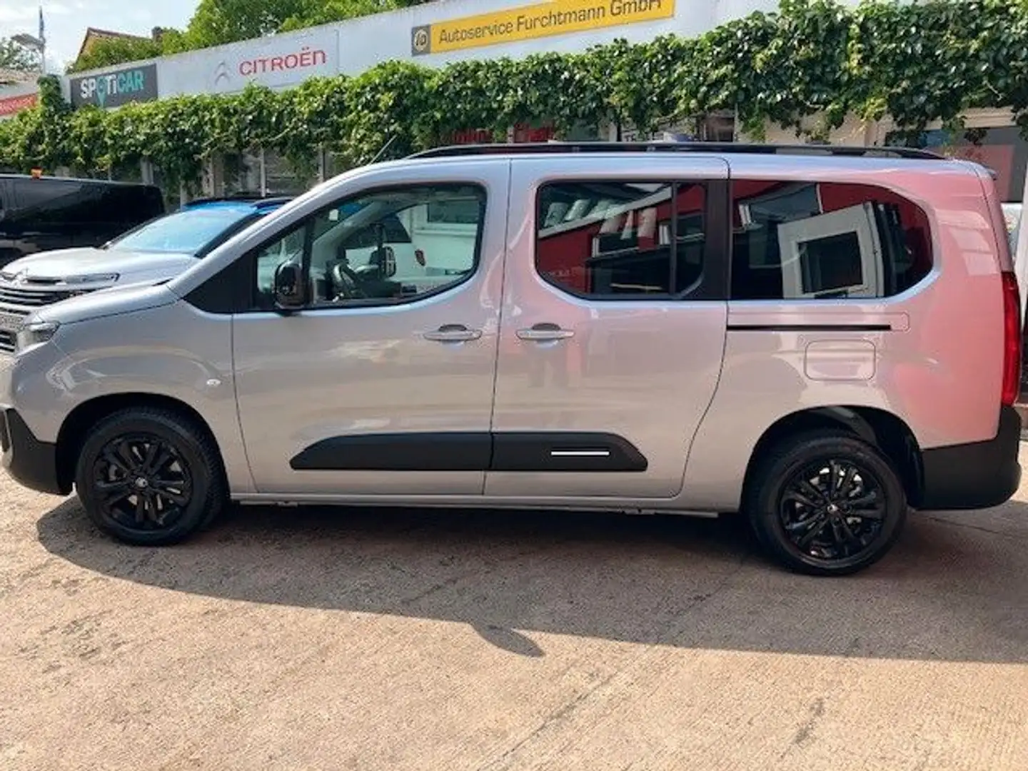Citroen Berlingo Max XL Blue-HDi 130 EAT8 7-Sitzer Grau - 2