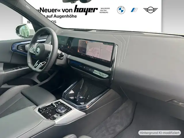 BMW X3 view 4
