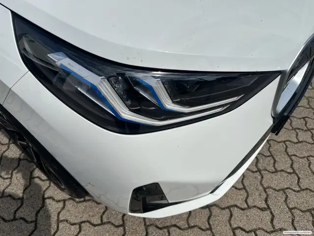 BMW X3 view 9
