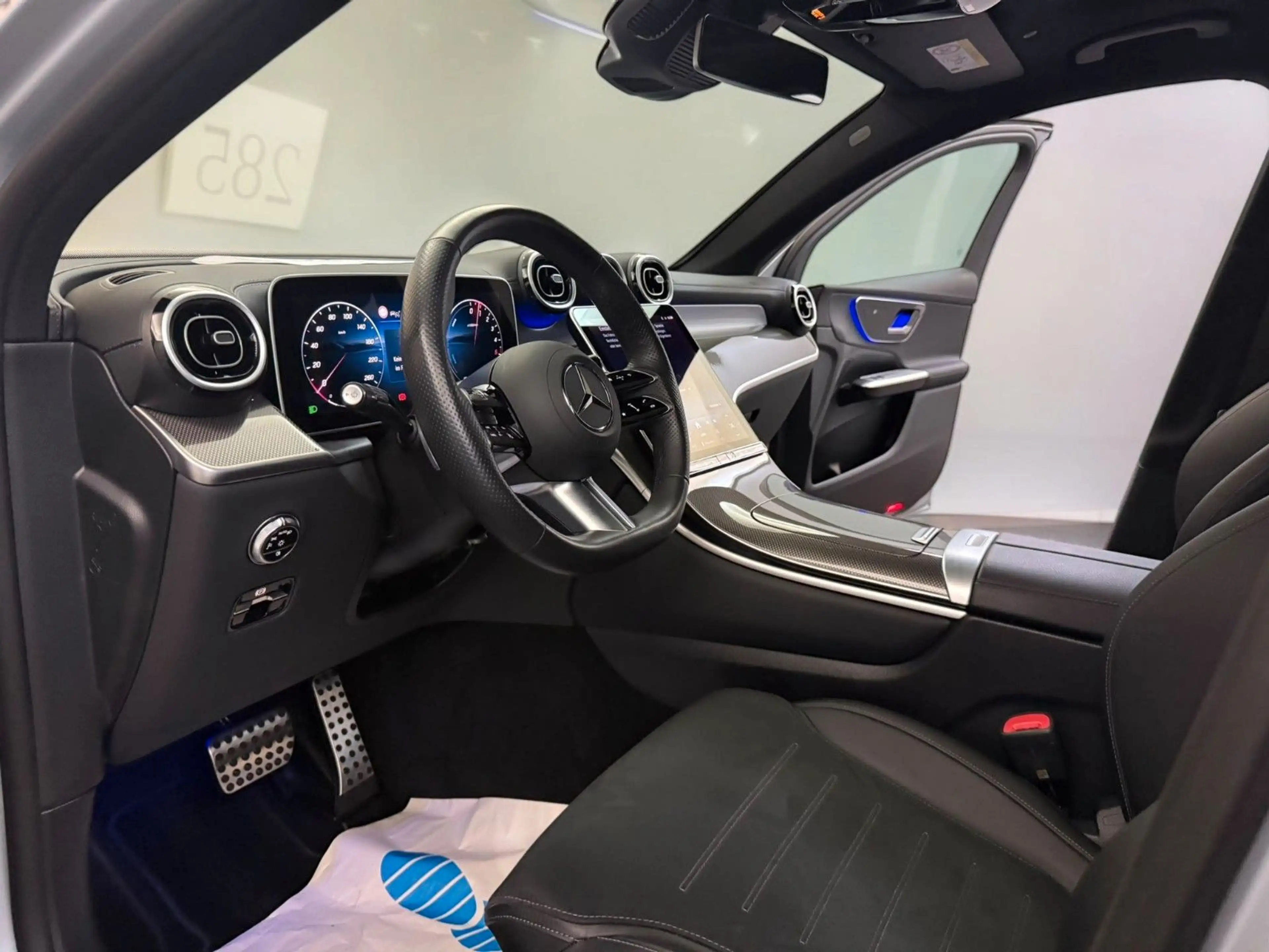 Mercedes-Benz GLC 300 de 4M Coupe AMG LINE x2*PANO*ACC*ADVANCE — photo 9