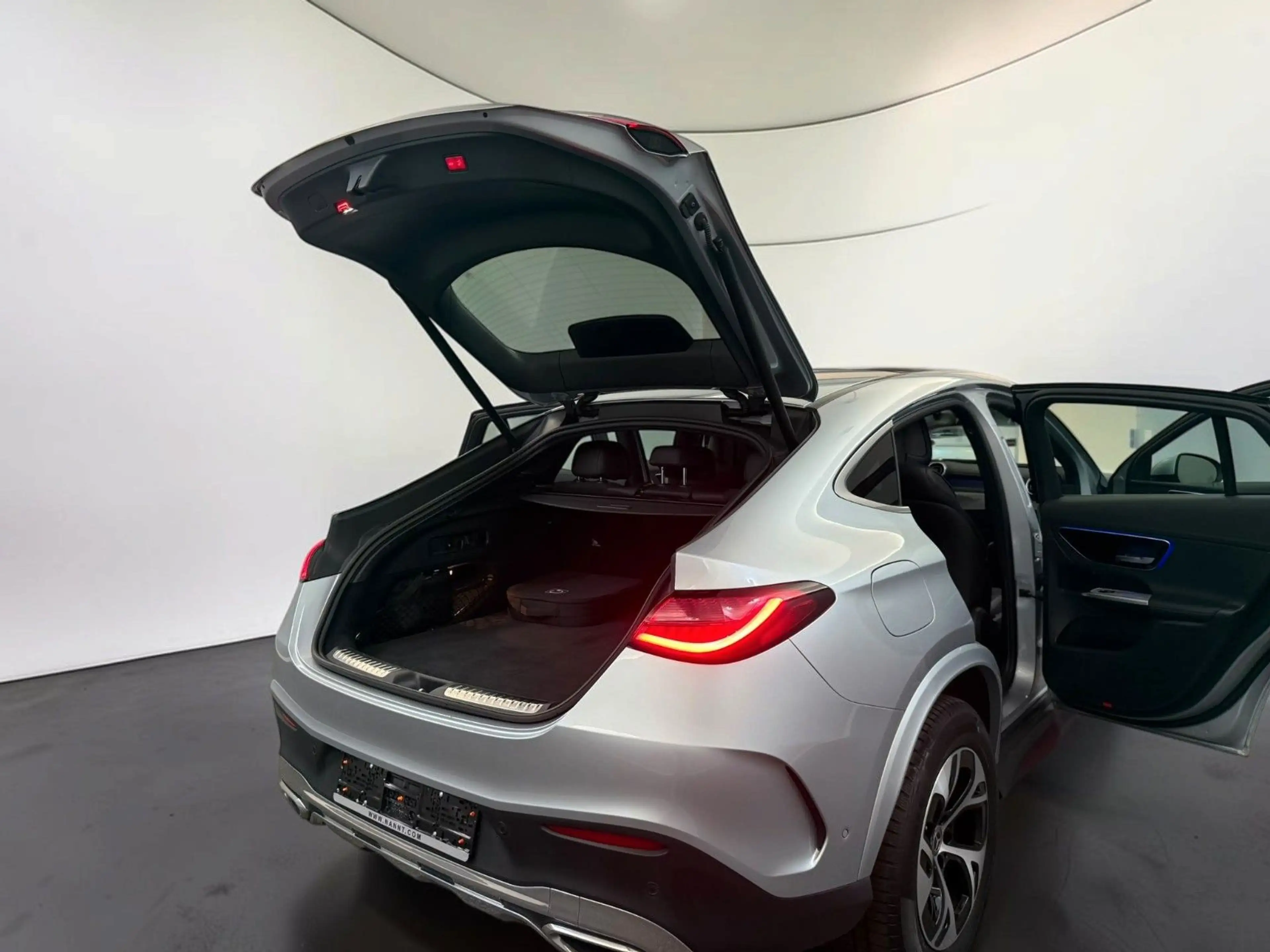 Mercedes-Benz GLC 300 de 4M Coupe AMG LINE x2*PANO*ACC*ADVANCE — photo 19