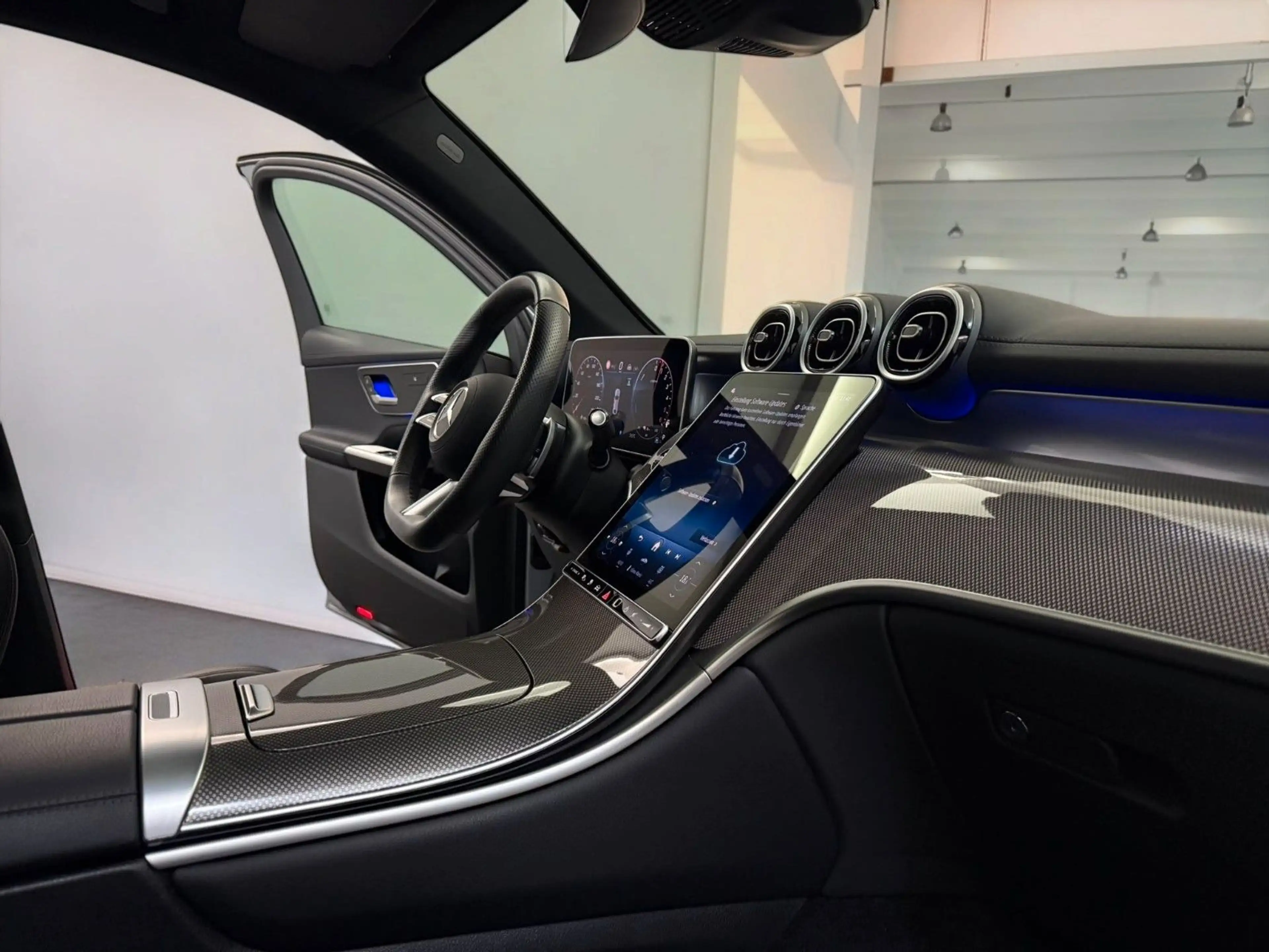 Mercedes-Benz GLC 300 de 4M Coupe AMG LINE x2*PANO*ACC*ADVANCE — photo 24