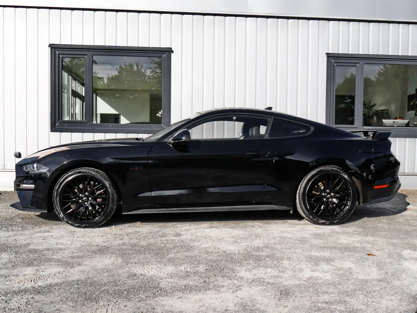 Ford Mustang GT V8 Auto+ACC+LED+Navi+Kamera Klima Navi Leder Schwarz - 2