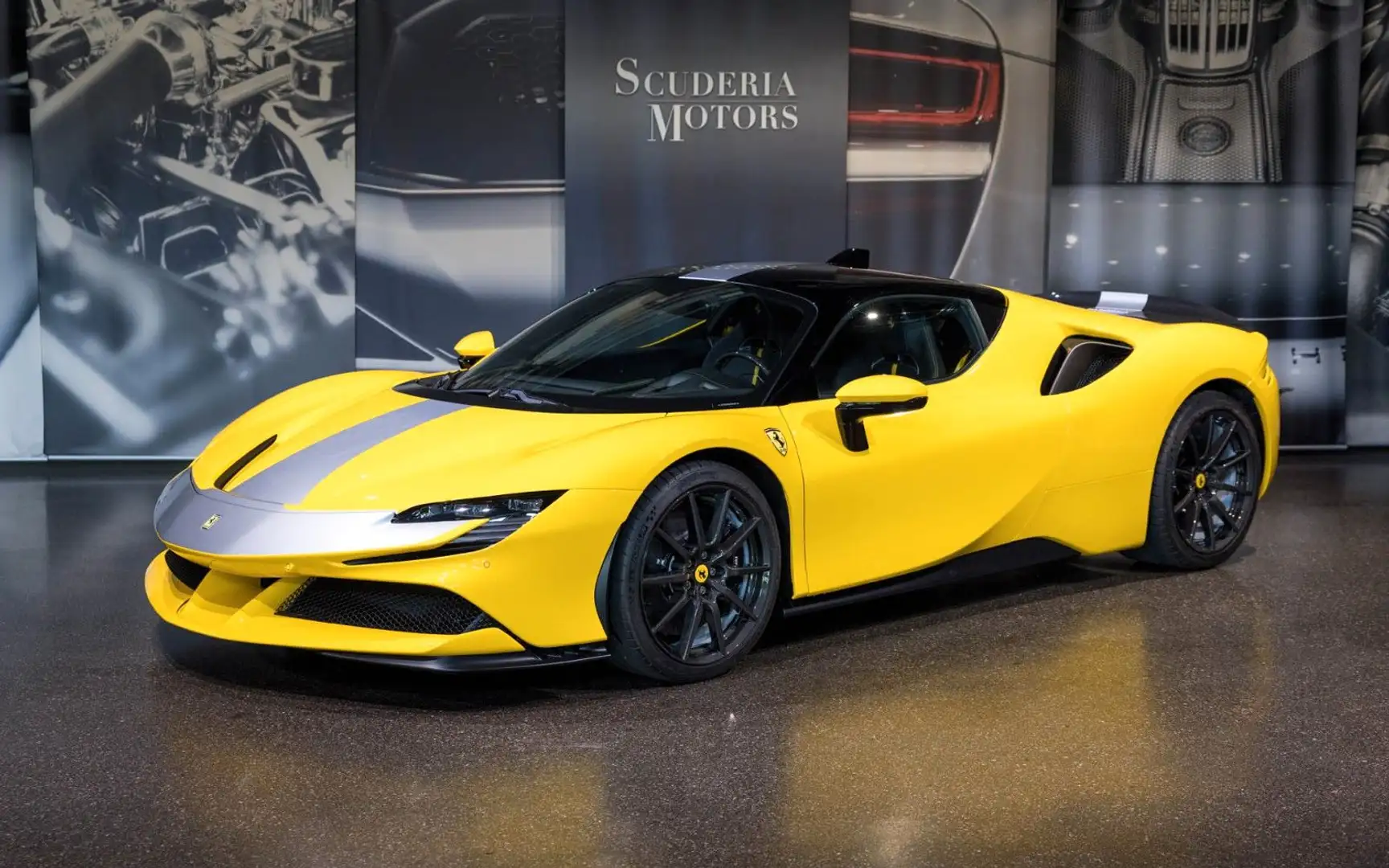 Ferrari SF90 Stradale CARBON FIBRE | ASSETTO FIORANO Jaune - 1