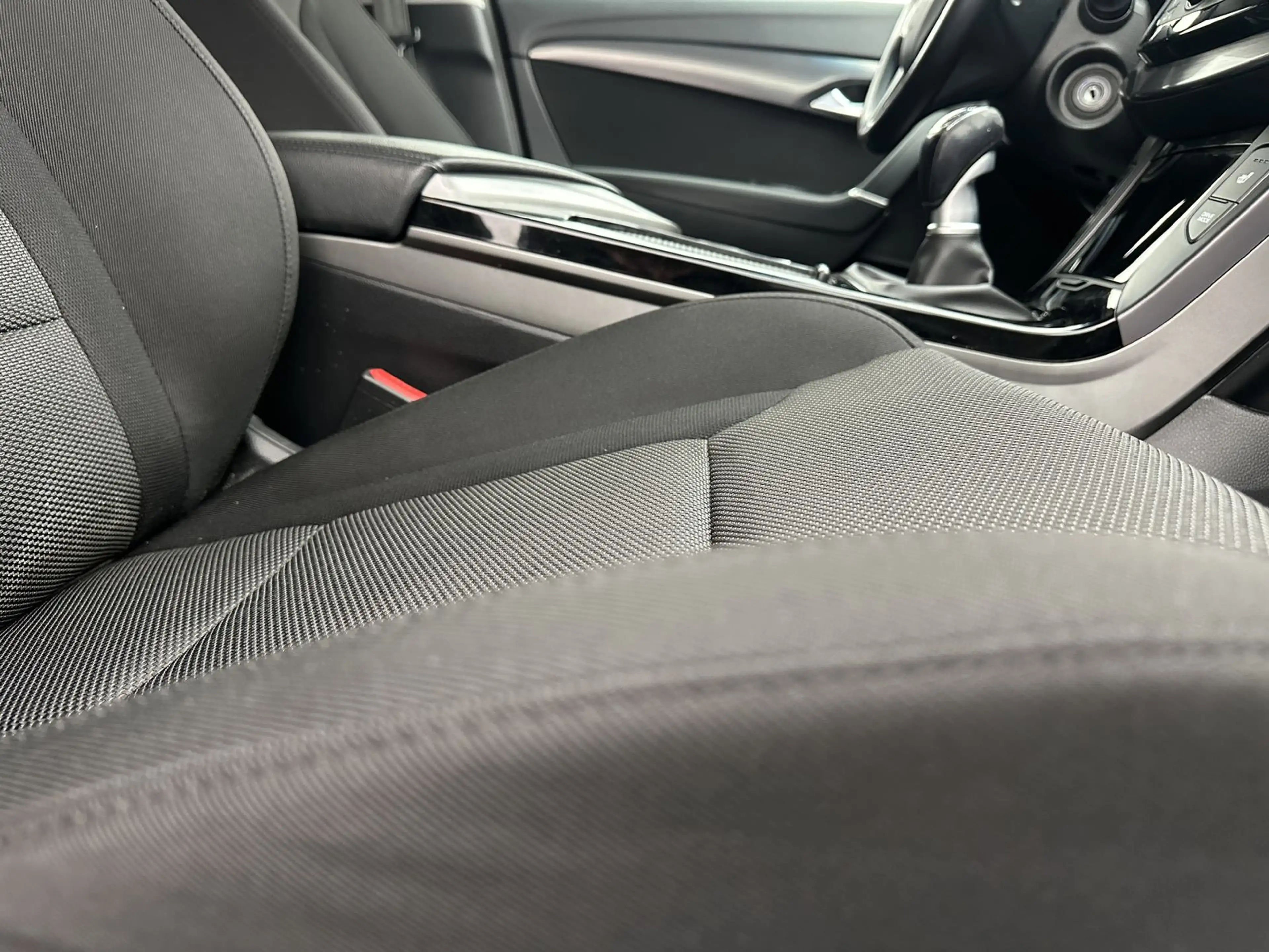 Hyundai i40 blue Trend "NAVI-CAM-SITZH-MULTI-BLUET" — photo 9