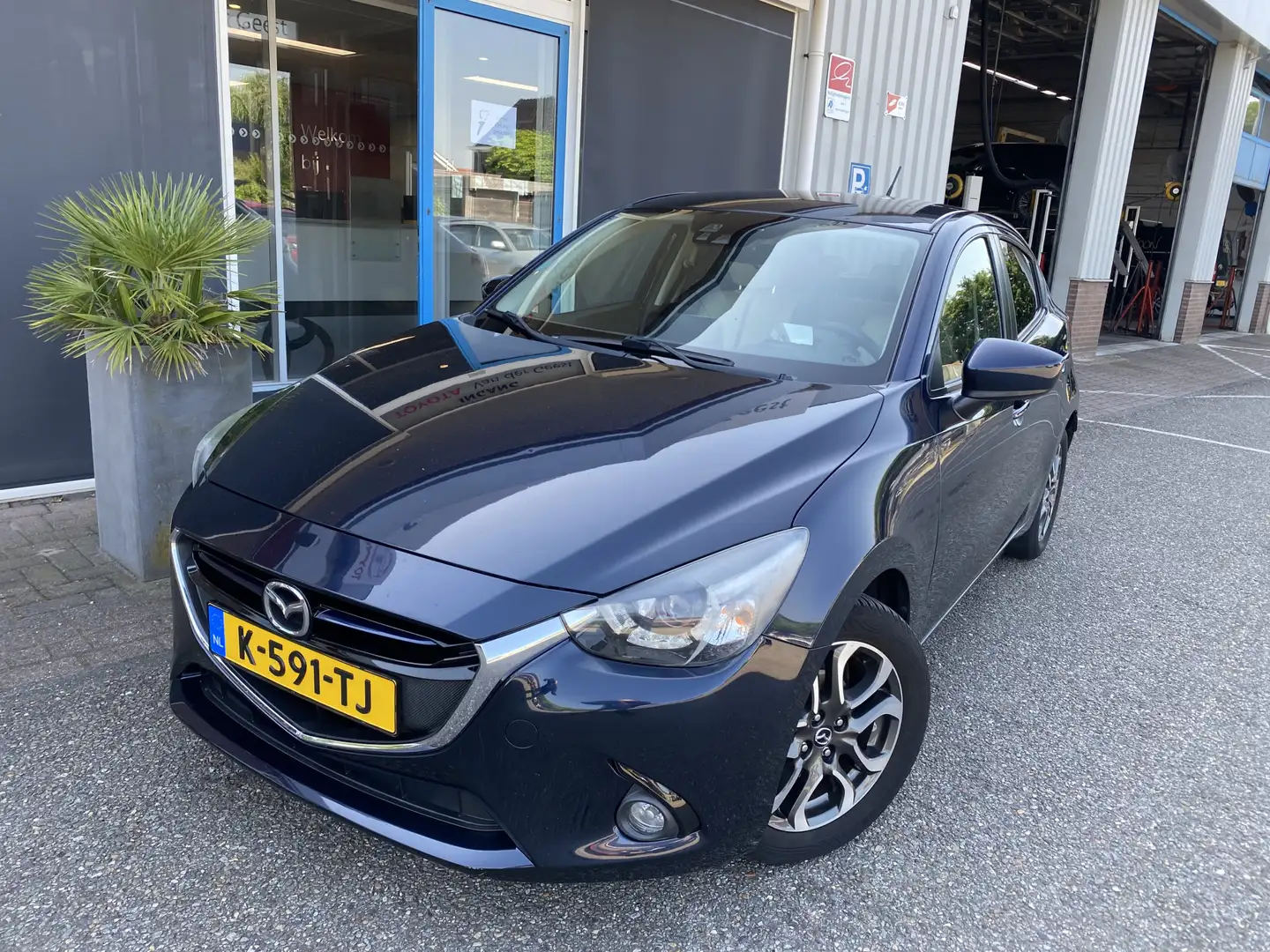 Mazda 2 1.5 Skyactiv-G GT-M Azul - 2