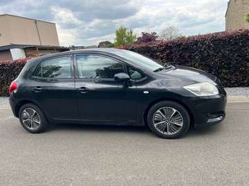 Auris 1.4 D-4D Linea Luna