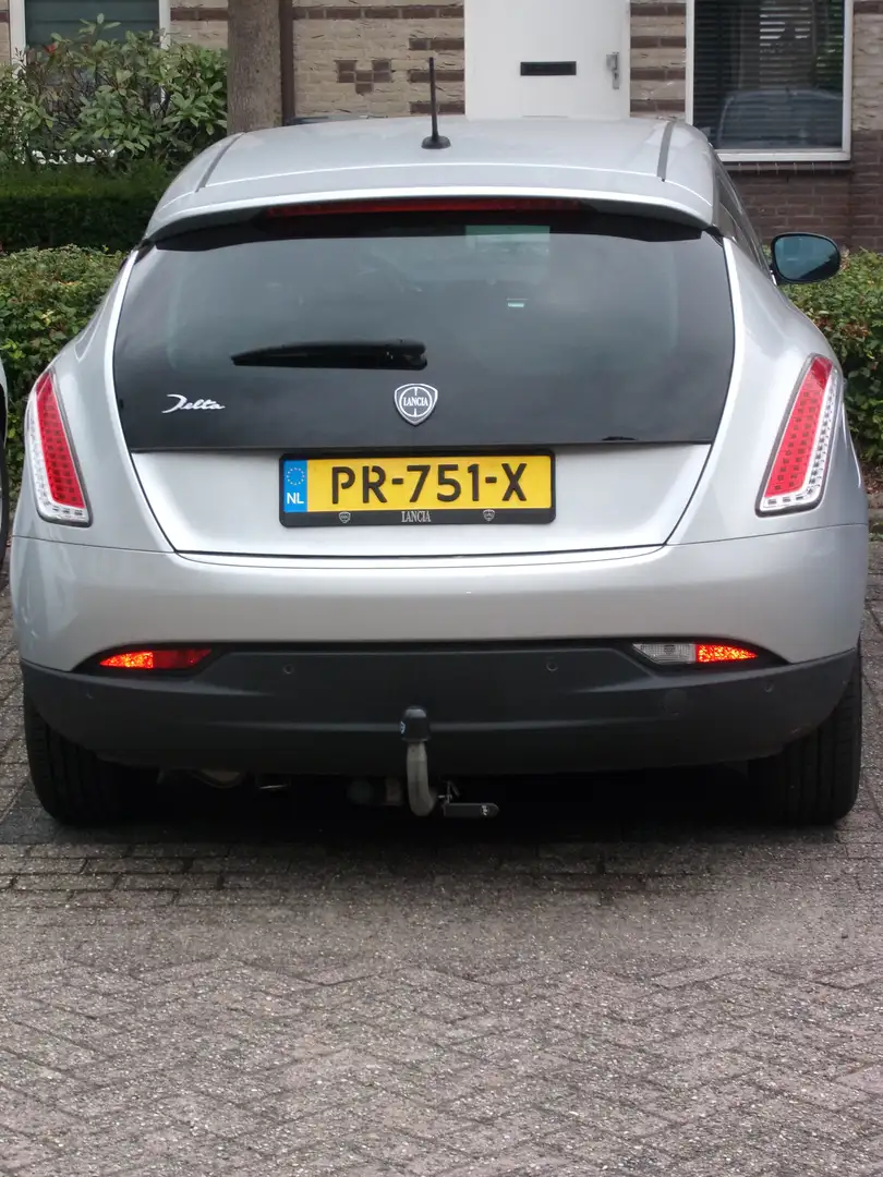 Lancia Delta Delta 1.4-16V Oro Zilver - 1
