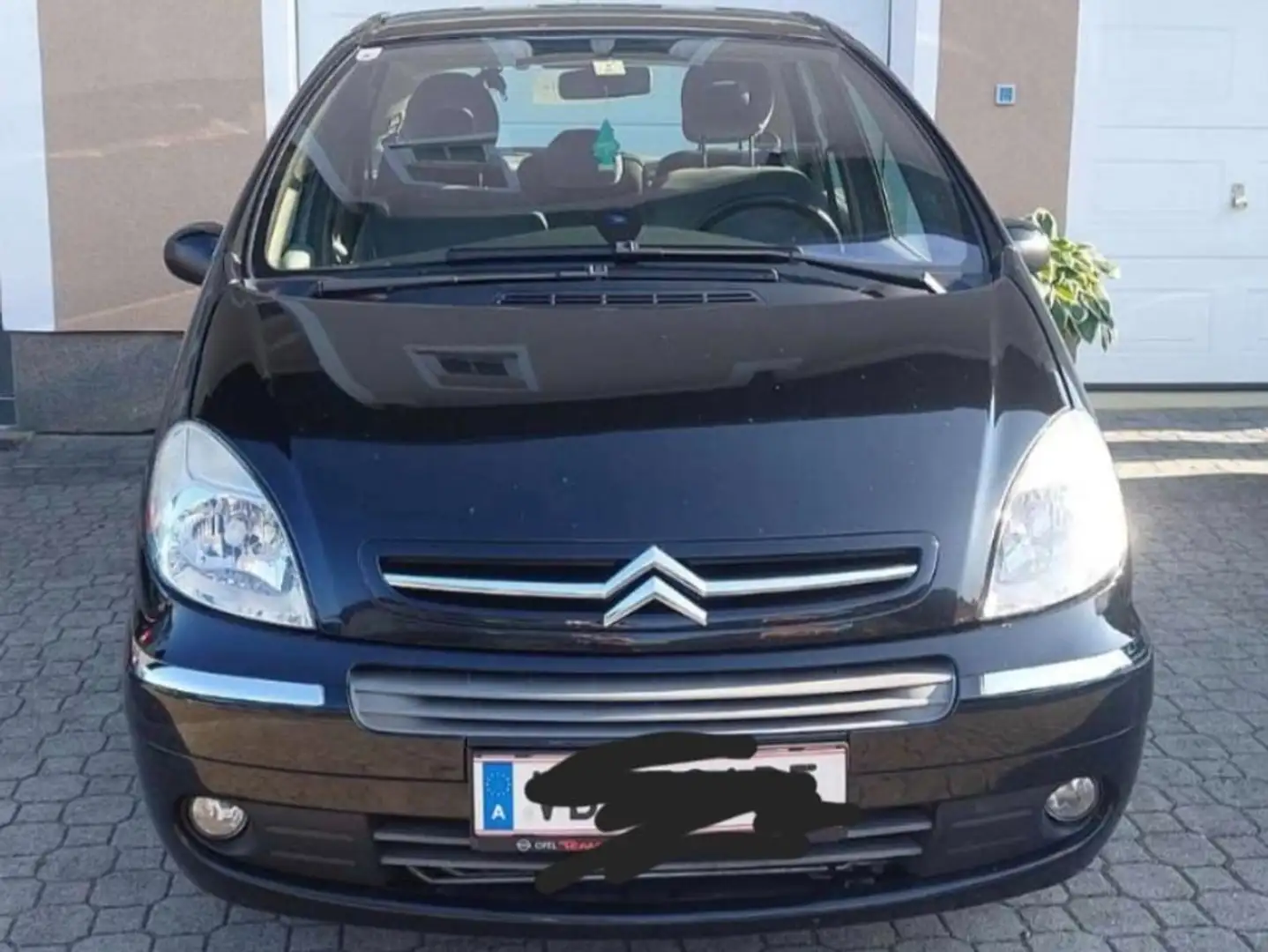 Citroen Xsara Picasso Xsara Picasso 1,6i emotion emotion Чорний - 1