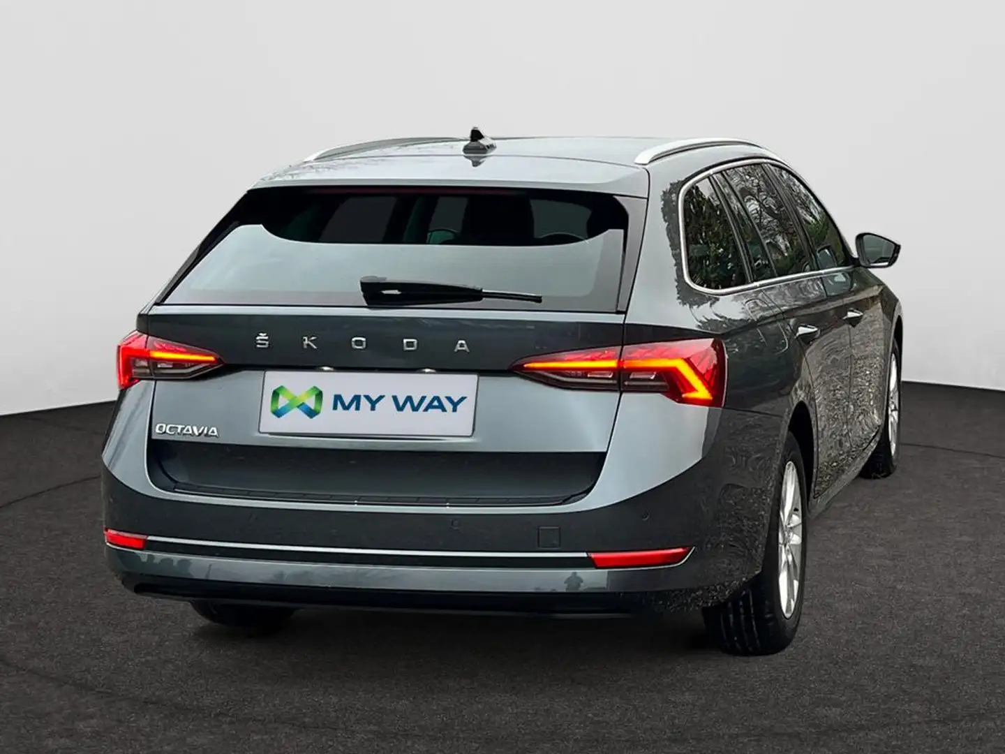 Skoda Octavia Octavia Combi Clever 1,0 TSI 81 kW 6-speed mech. Grijs - 2