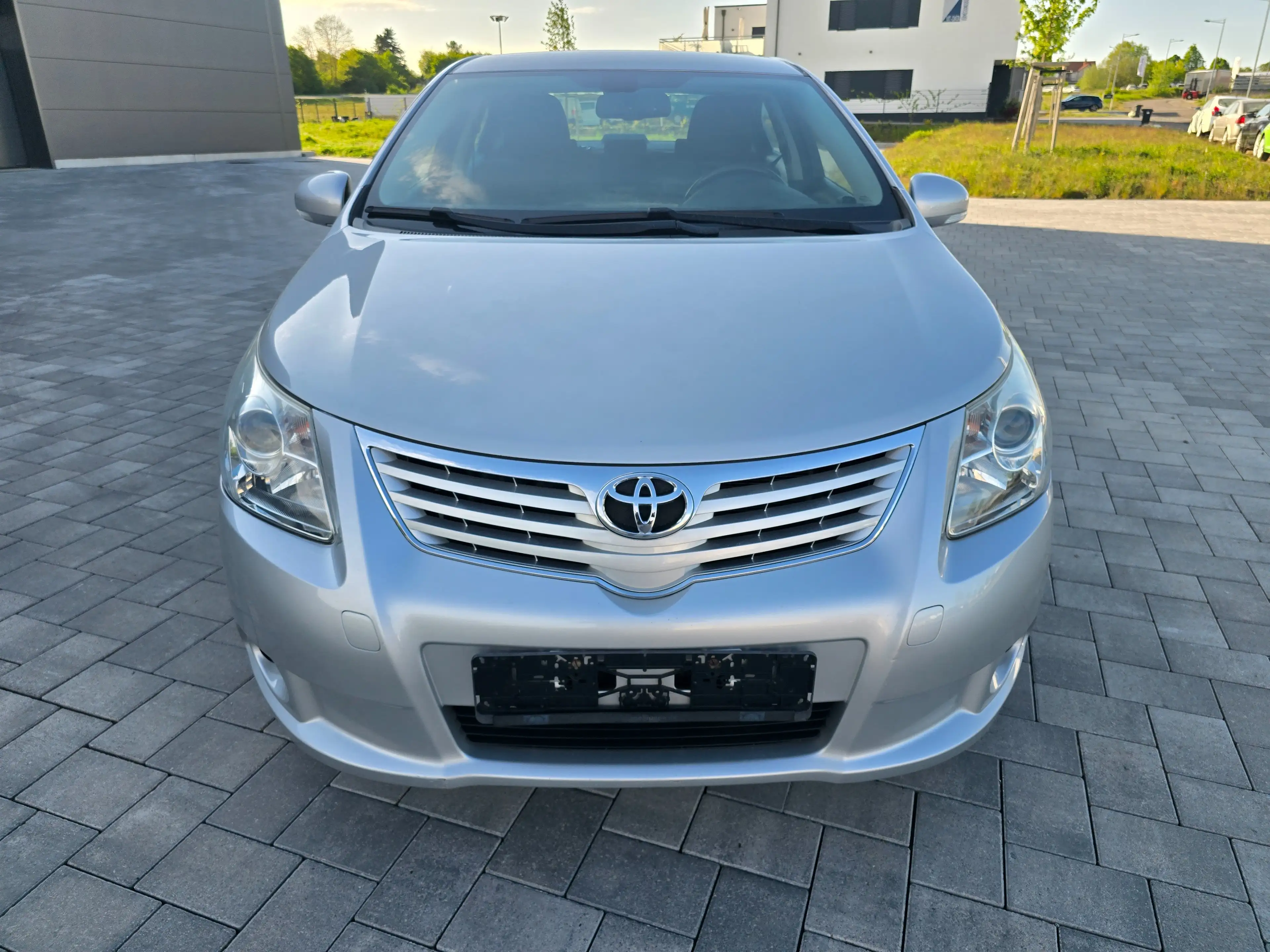 Toyota Avensis Sol — photo 2