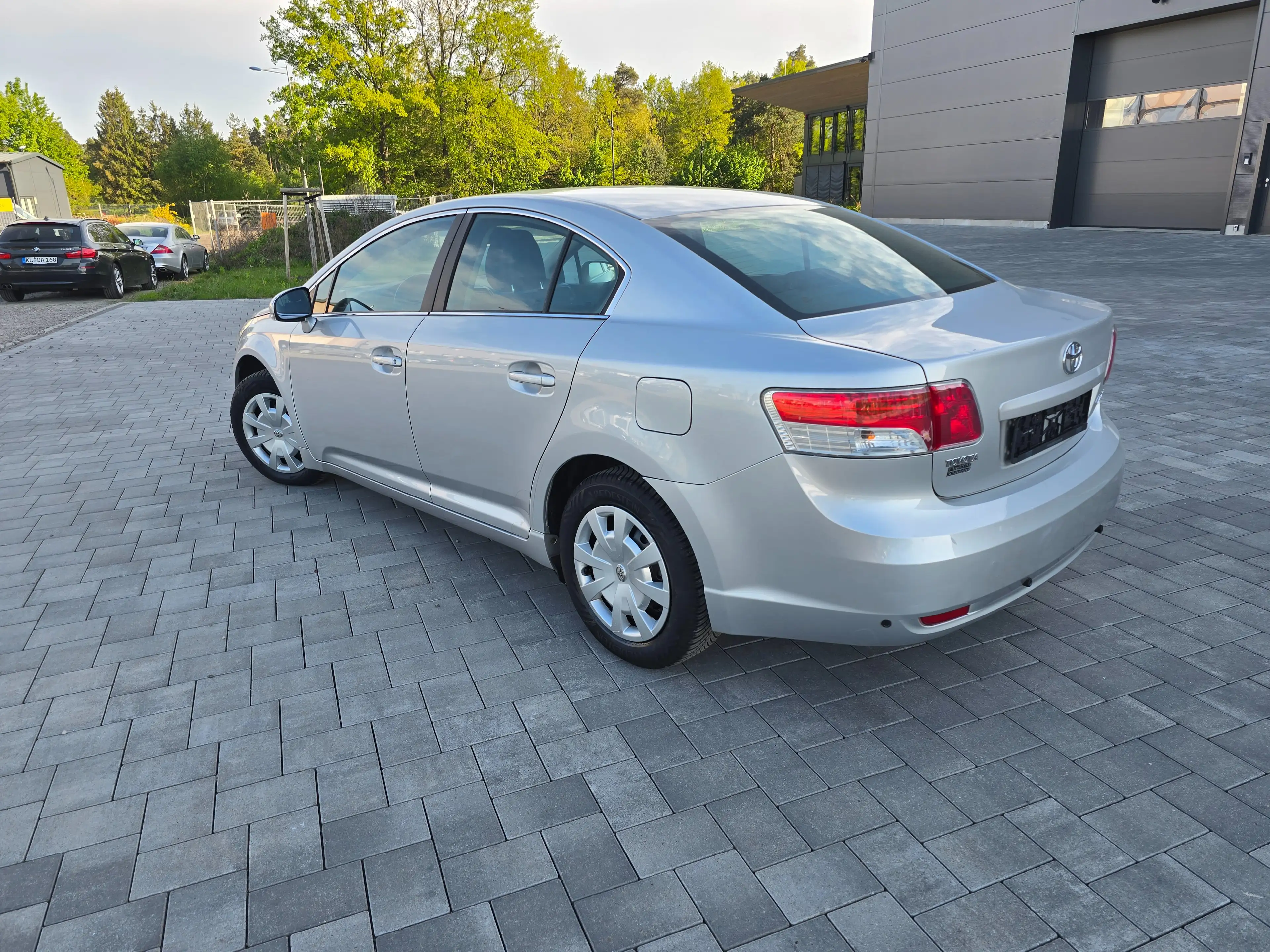 Toyota Avensis Sol — photo 10