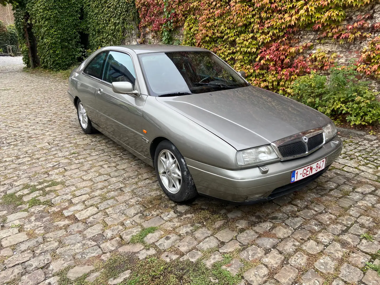 Lancia Kappa 2.4i 20v Grau - 1