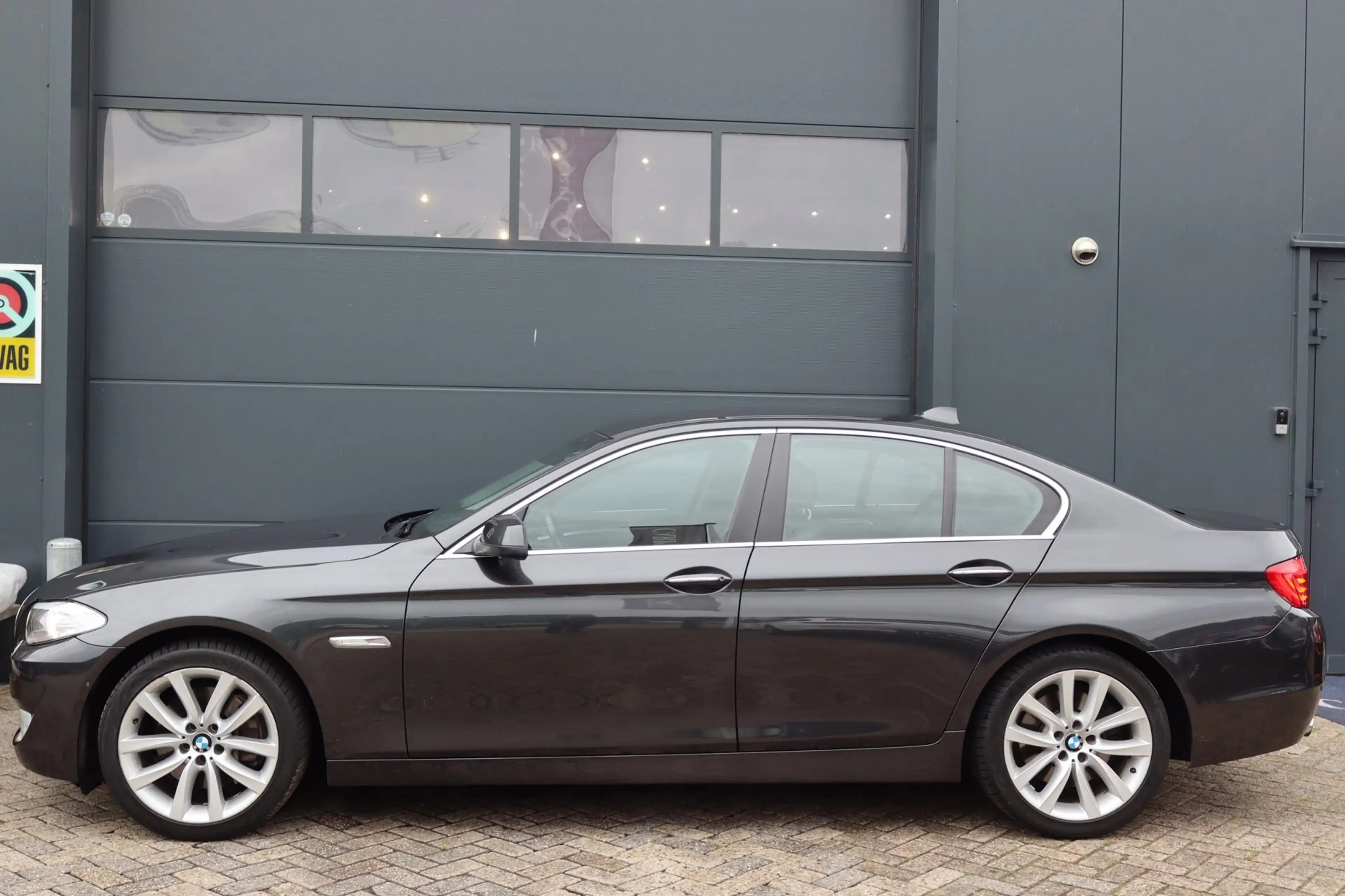 BMW 535 5-serie 535i High Executive-Dealer onderhouden — photo 5