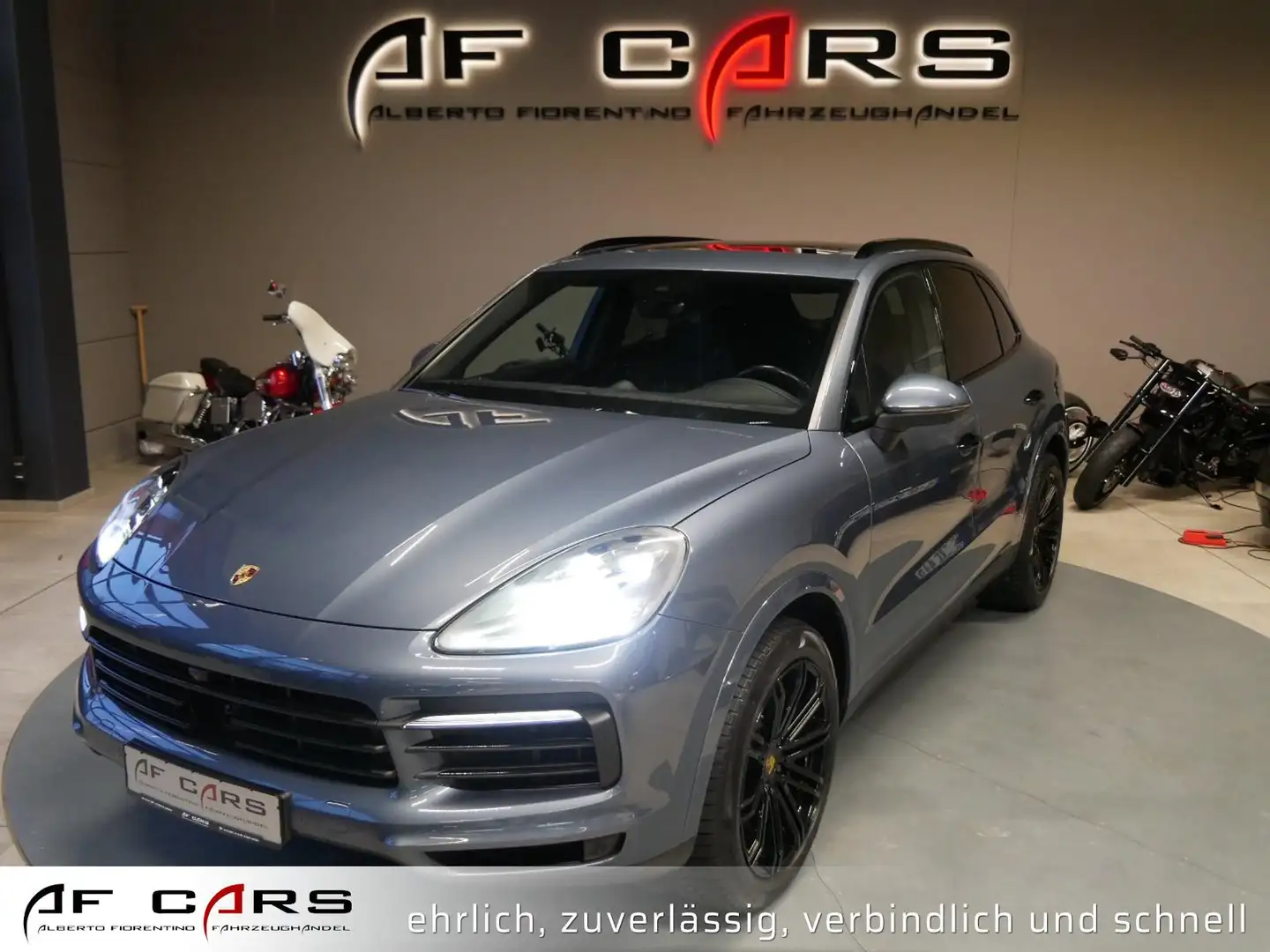 Porsche Cayenne S Voll Luft AHK Pano Matrix Approved Blau - 1