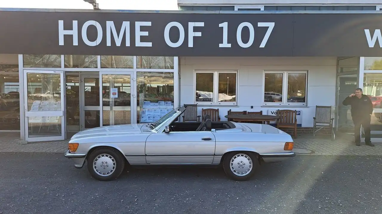Mercedes-Benz SL 300 Silber / Leder schwarz/ Automatik 2x vor, foto 9
