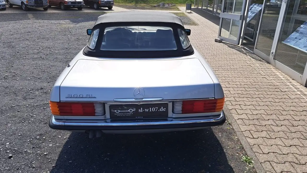 Mercedes-Benz SL 300 Silber / Leder schwarz/ Automatik 2x vor, foto 2