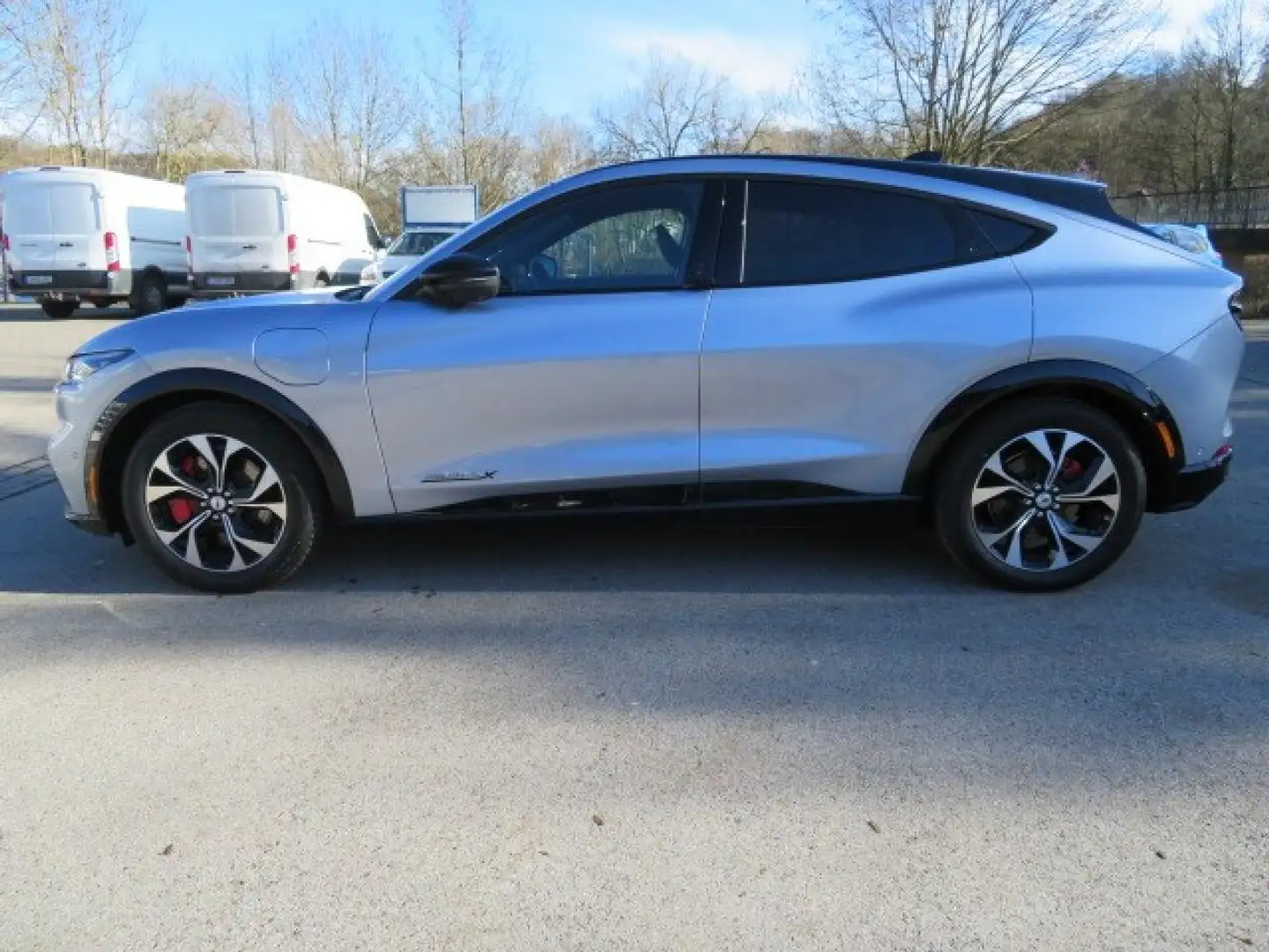 Ford Mustang Mach-E Premium AWD Blau - 2