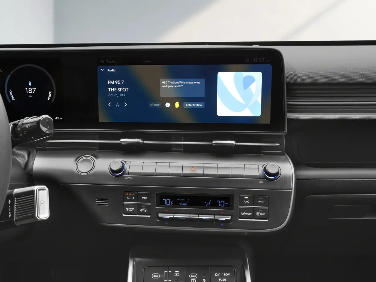 Hyundai KONA снимка Hyundai KONA