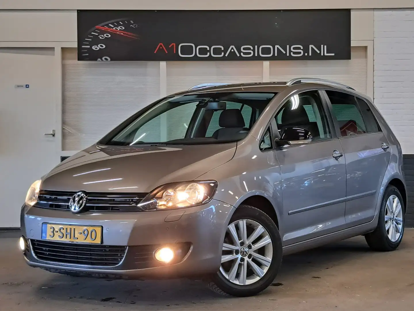 Volkswagen Golf Plus 1.4 TSI Highline + STOELVERWARMING !! Bruin - 2