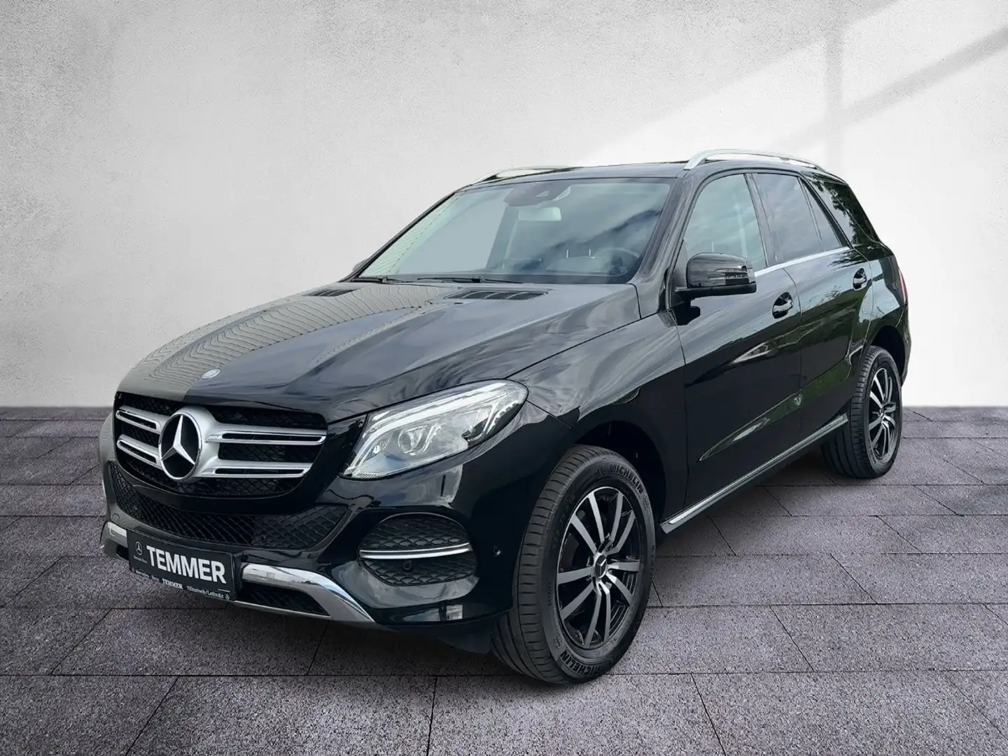 Mercedes-Benz GLE 250 d 4MATIC AHV Head up Pano Shz Stdhzg Schwarz - 2