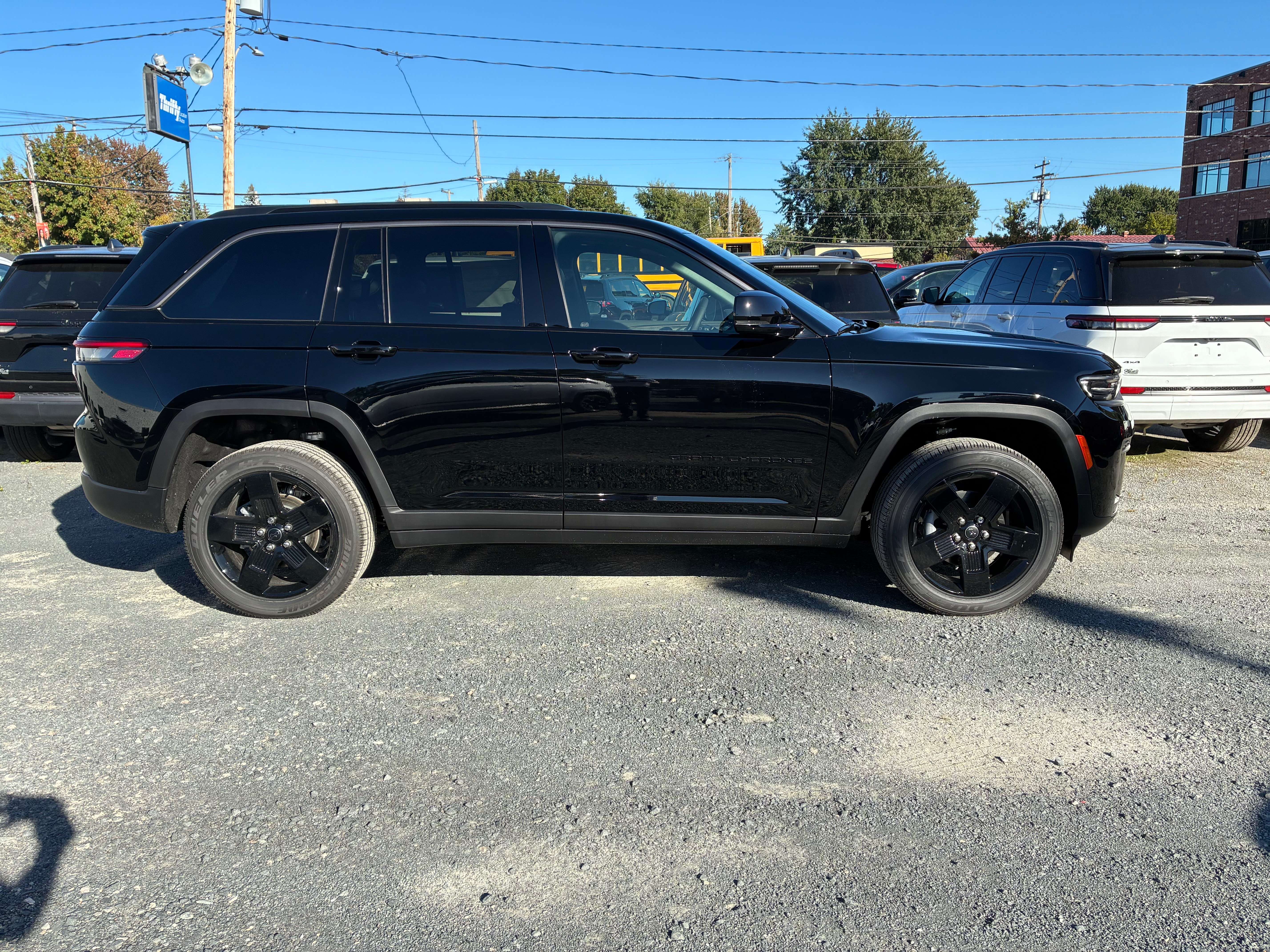 2027 Jeep Grand Cherokee